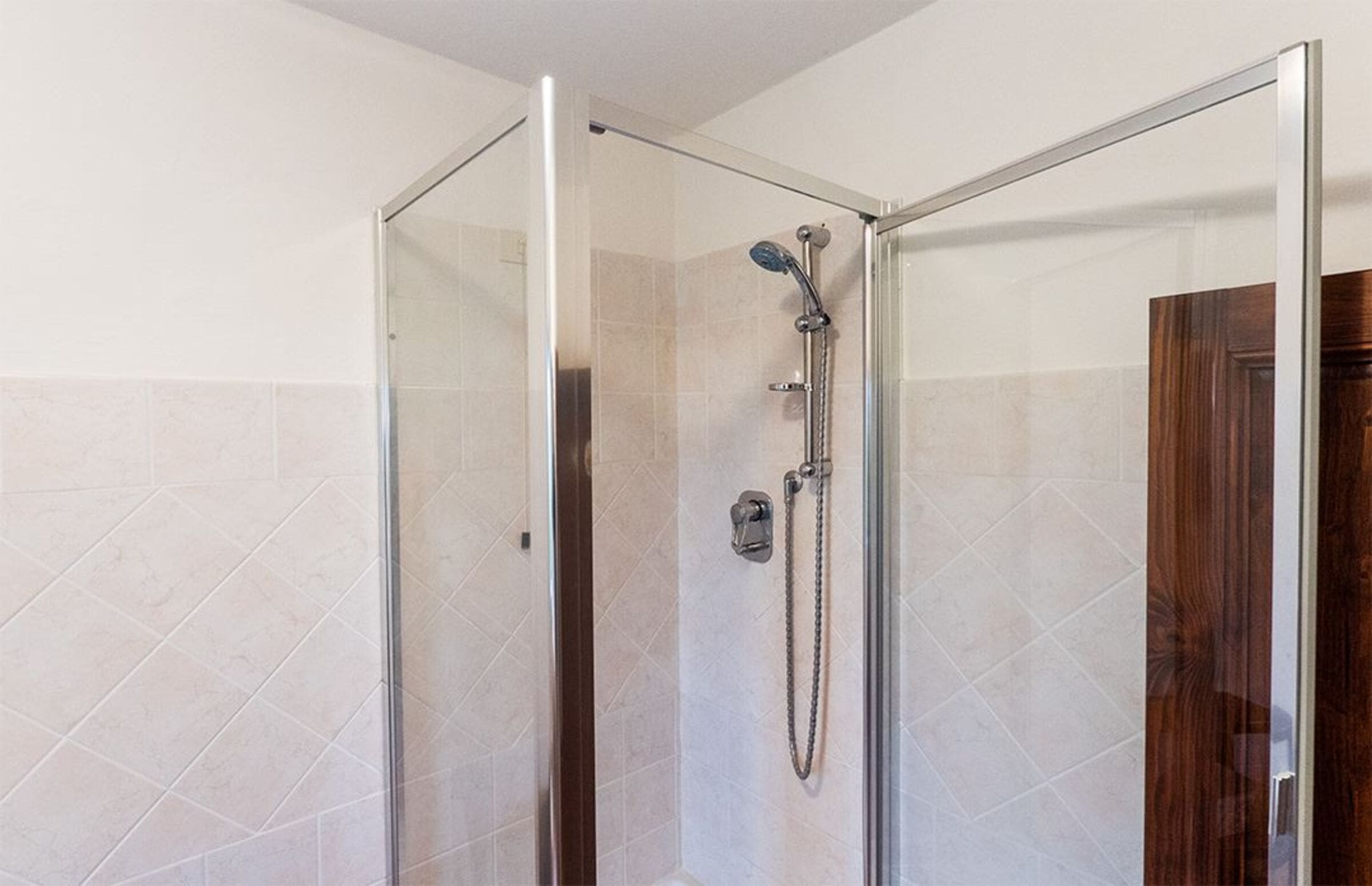 Casa I Cipressi Cortona: Spacious 5-Bedroom Apartment with Private Pool in Countryside, Cortona
