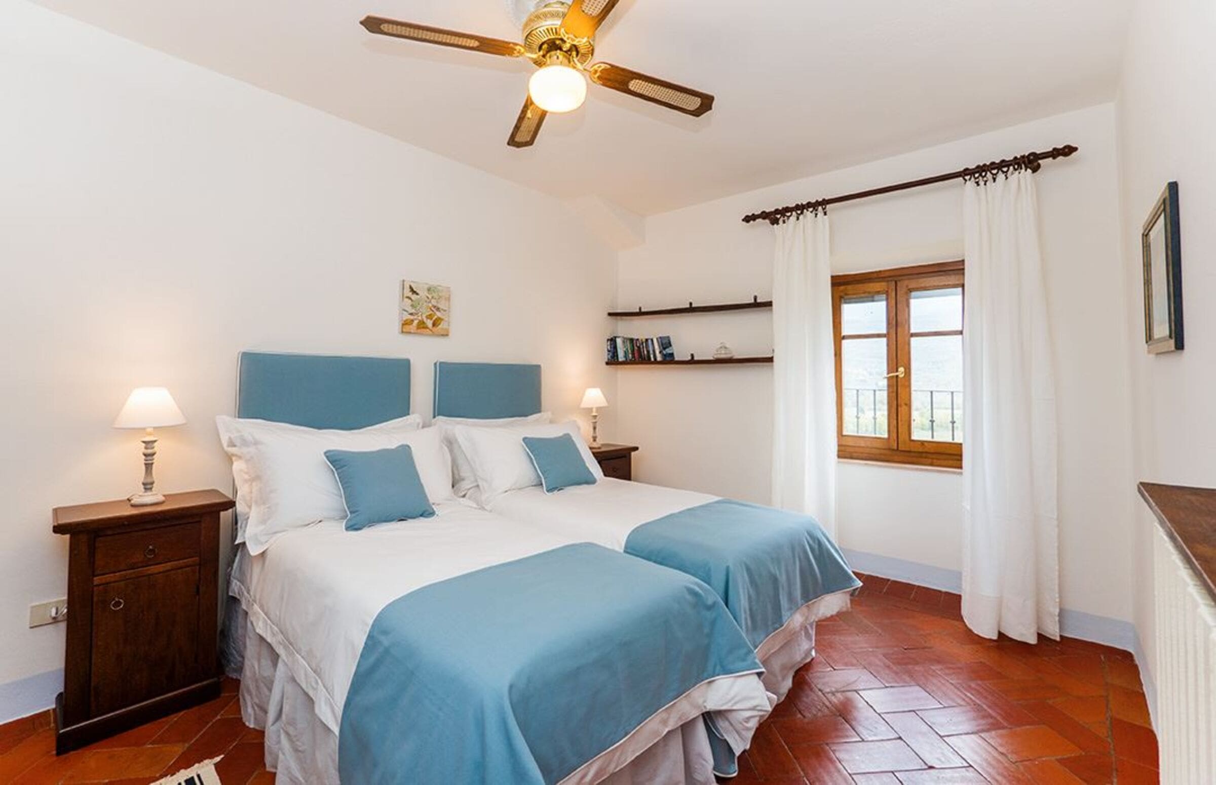 Casa I Cipressi Cortona: Spacious 5-Bedroom Apartment with Private Pool in Countryside, Cortona