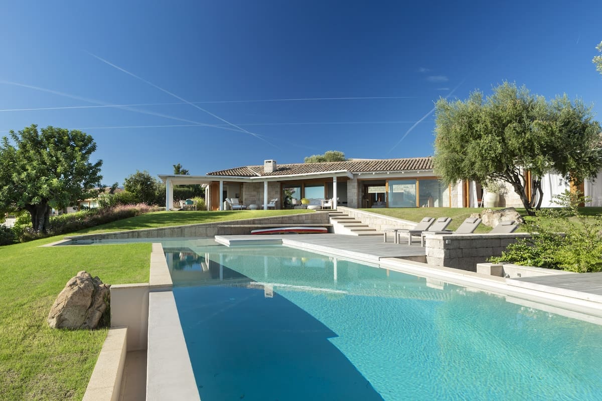 Casa Isola Lu Impostu: Luxury 7-Bedroom Apartment with Pool and Sea Views, Sardinia North