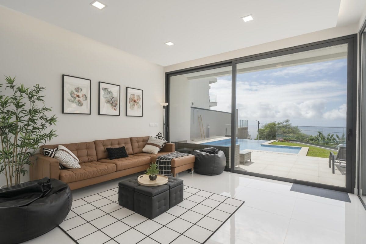 Villa Suão Fontainhas Calheta: Luxurious 3-Bedroom Apartment with Infinity Pool and Sea Views, Calheta