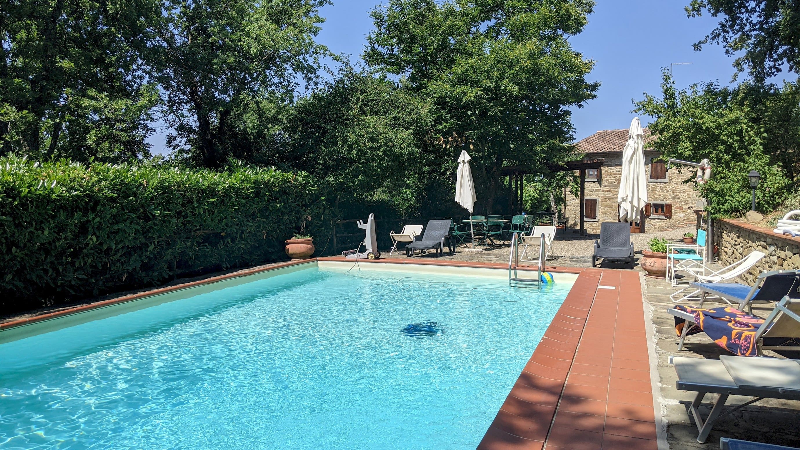 Casa Leccino Cortona: Charming 3-Bedroom Apartment with Pool and Air Conditioning, Cortona