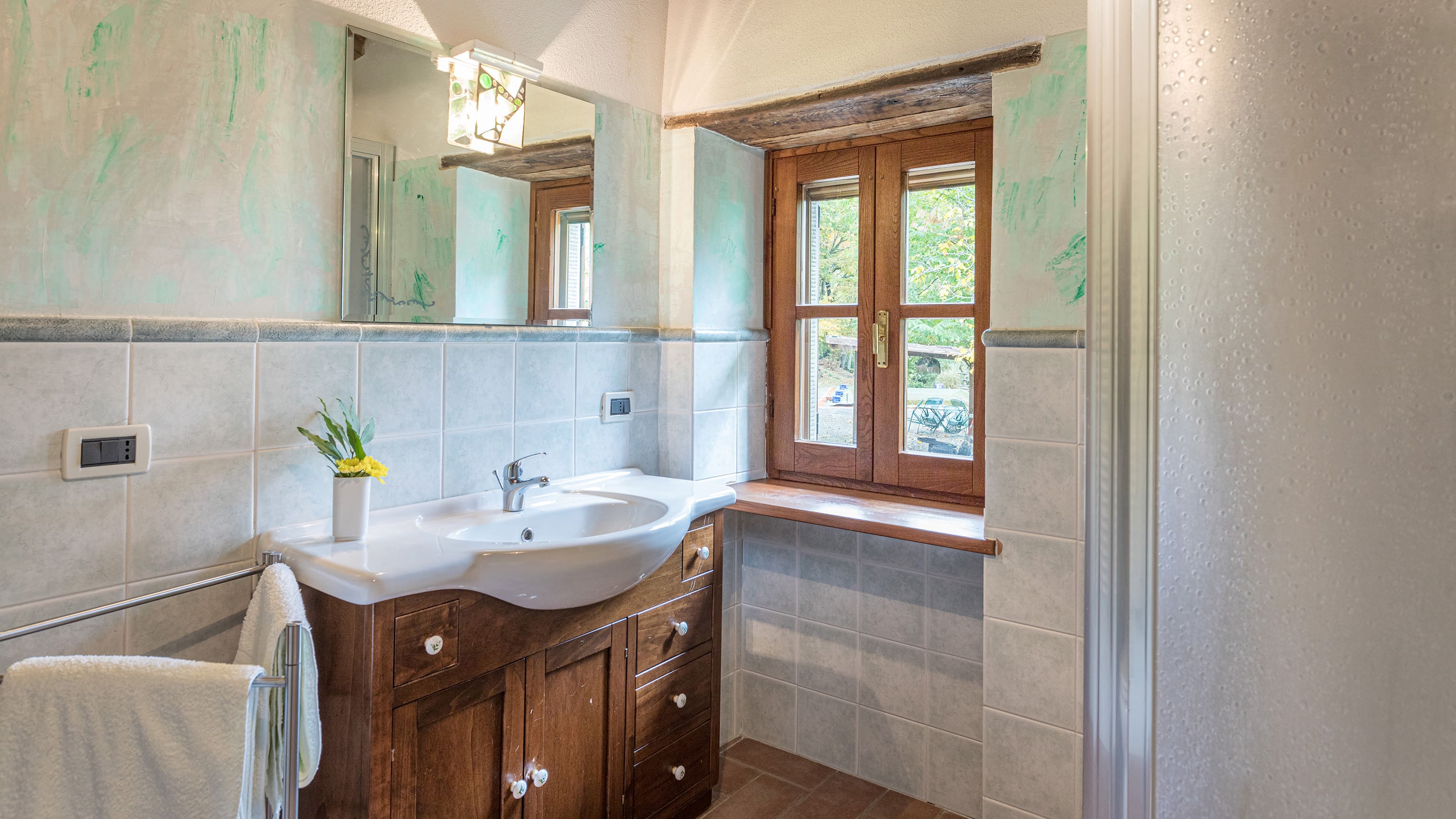 Casa Leccino Cortona: Charming 3-Bedroom Apartment with Pool and Air Conditioning, Cortona