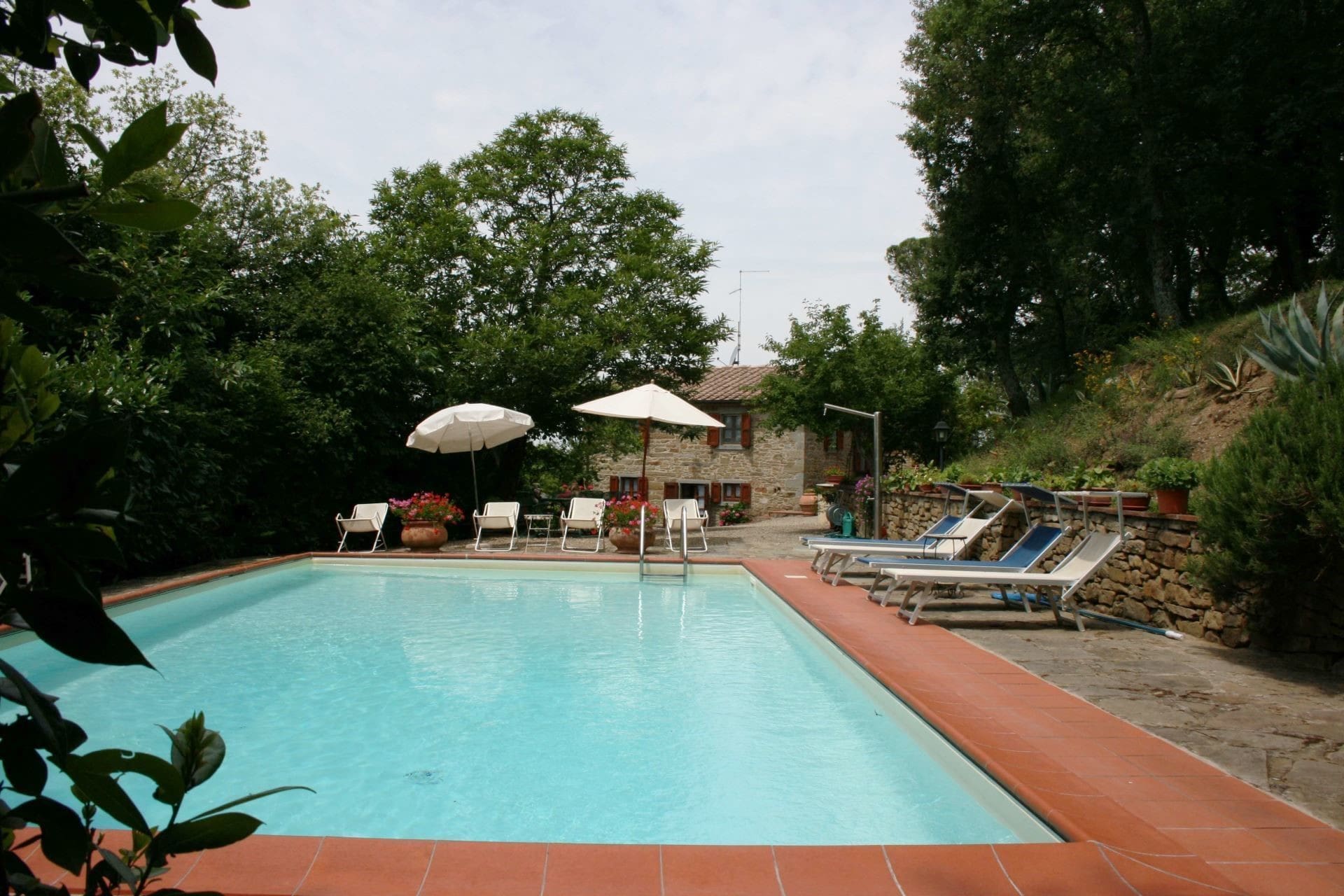 Casa Leccino Cortona: Charming 3-Bedroom Apartment with Pool and Air Conditioning, Cortona