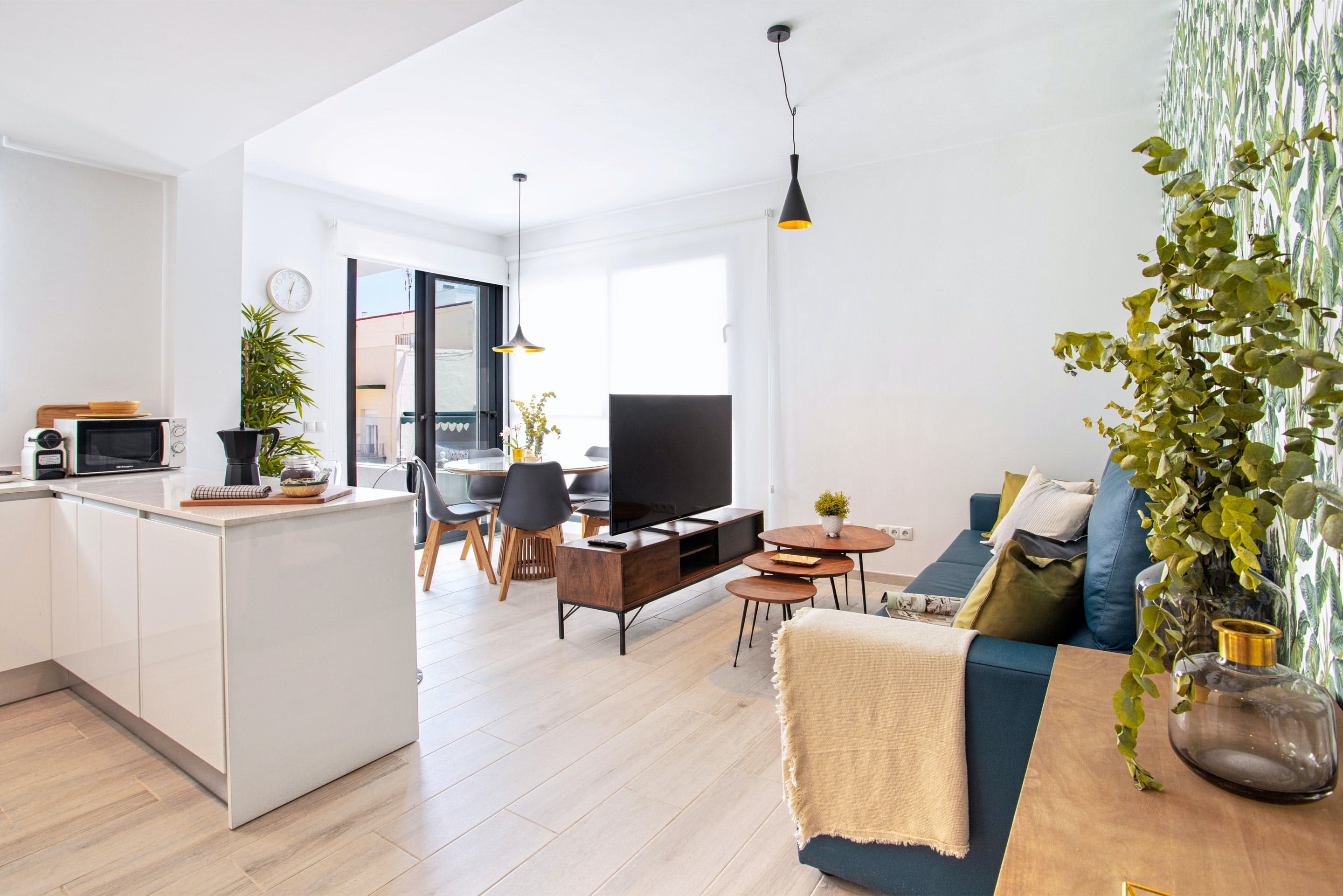 Casa Limonero Soho: Modern 2-Bedroom Apartment Rental with Pool and Seaview, Malaga Soho