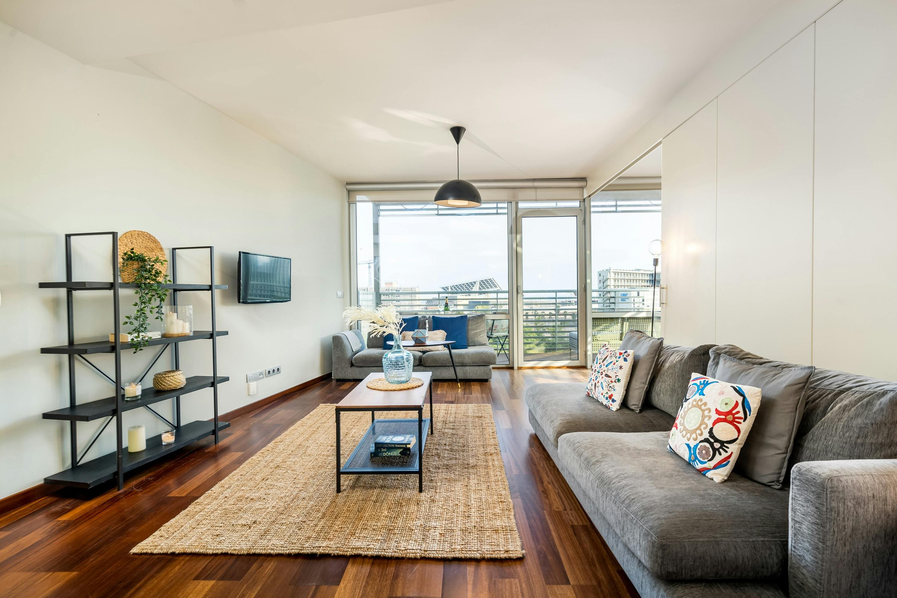 Villa Garbí Llacuna Diagonal Mar: Charming 2-Bedroom Luxury Villa Rental with Pool, Family-Friendly in Diagonal Mar