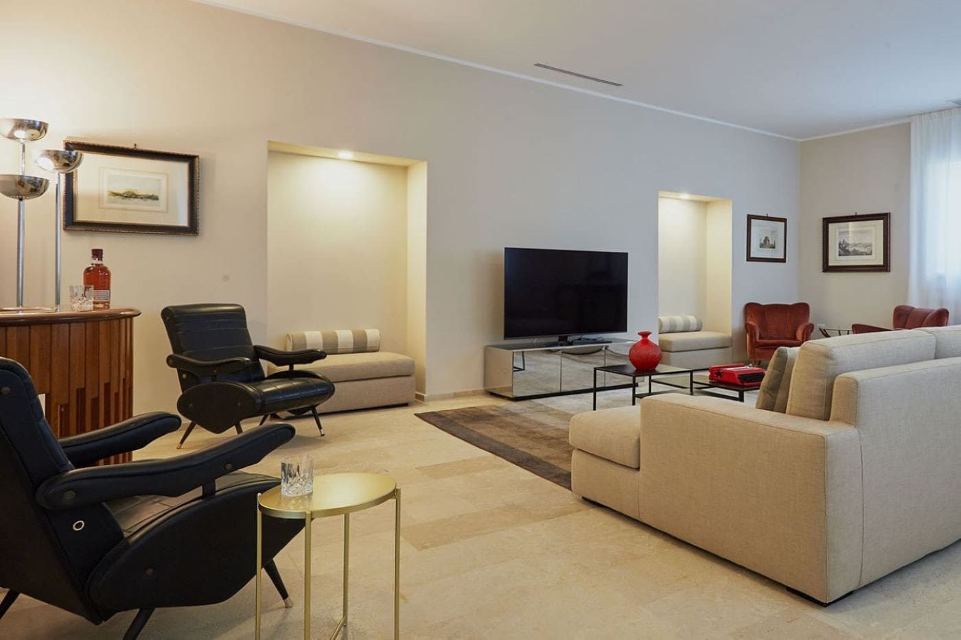 Villa Corvino Cassaro Val di Noto: Spacious 5-Bedroom Apartment Rental with Pool in Val di Noto, Sicily