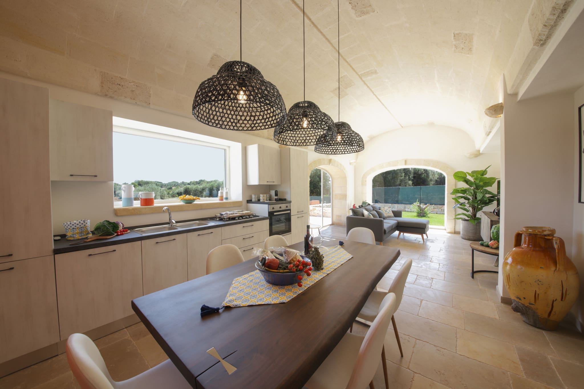 Casa Mandorlo Ostuni: Stylish 3-Bedroom Apartment with Pool and Air-Con, Ostuni Apulia