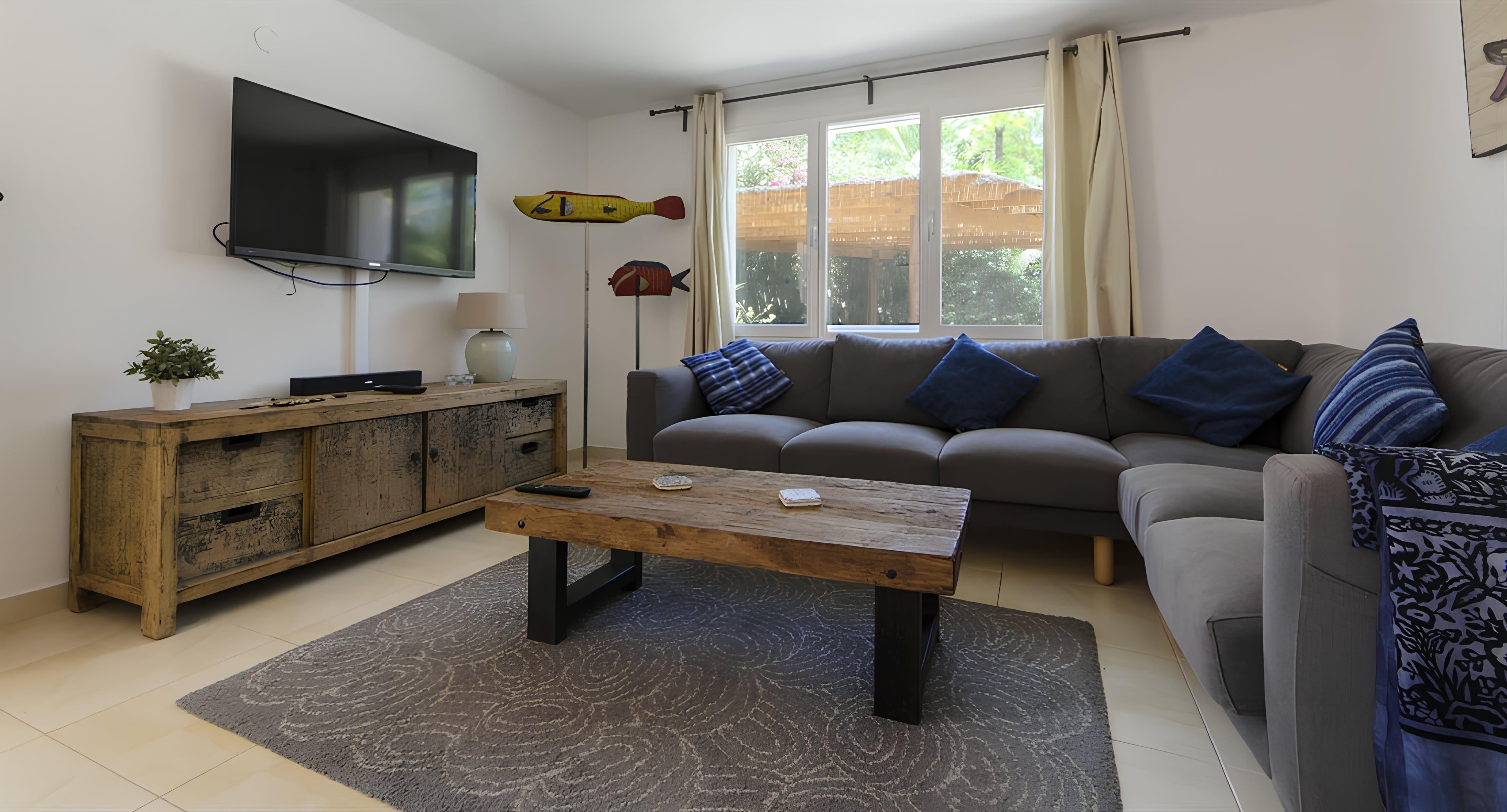 Casa Margall Moraira: Spacious 6-Bedroom Apartment Rental with Private Pool and Sea Views, Moraira