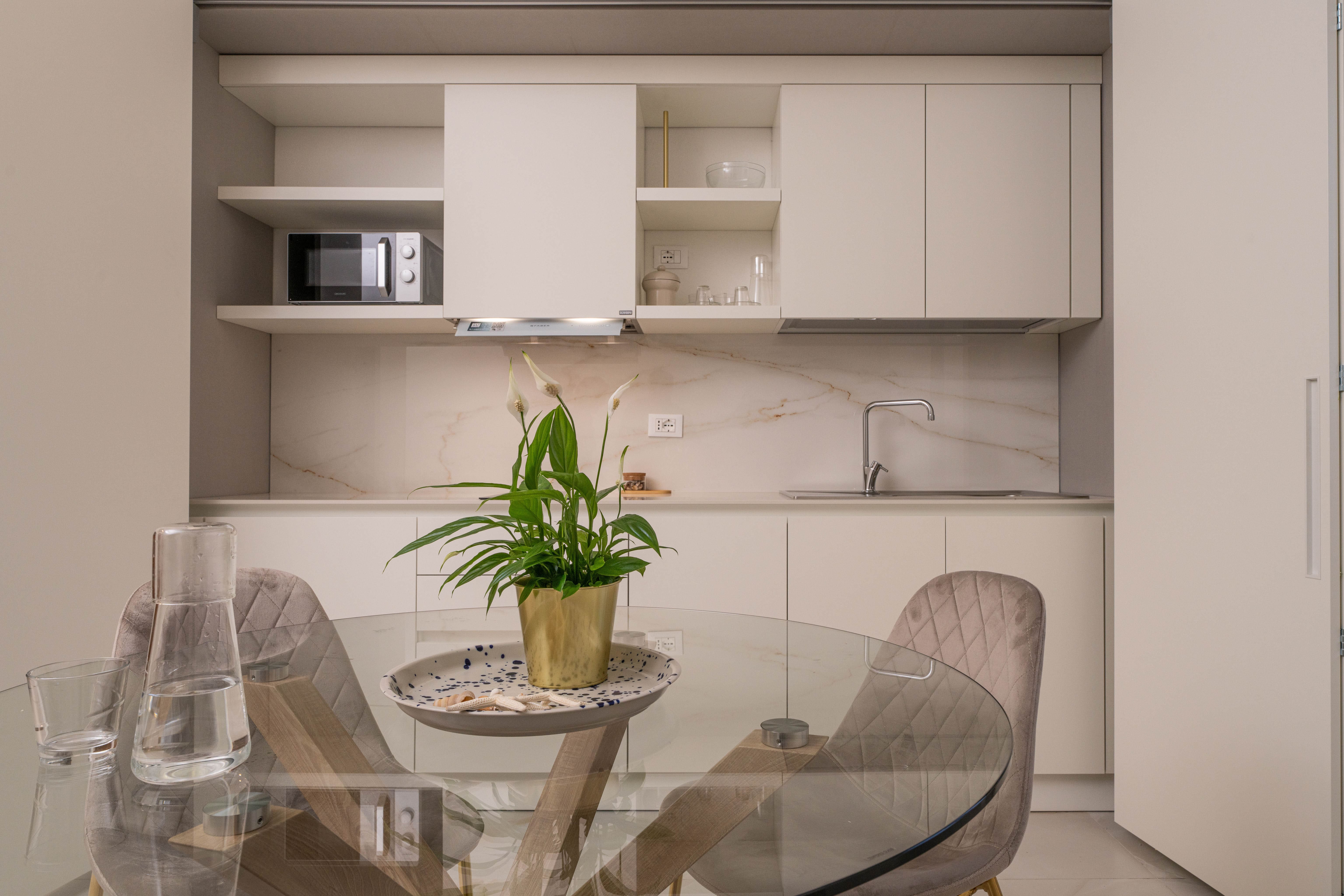 Casa Meloria Livorno: Spacious 4-Bedroom Apartment Rental with Air Conditioning in Livorno