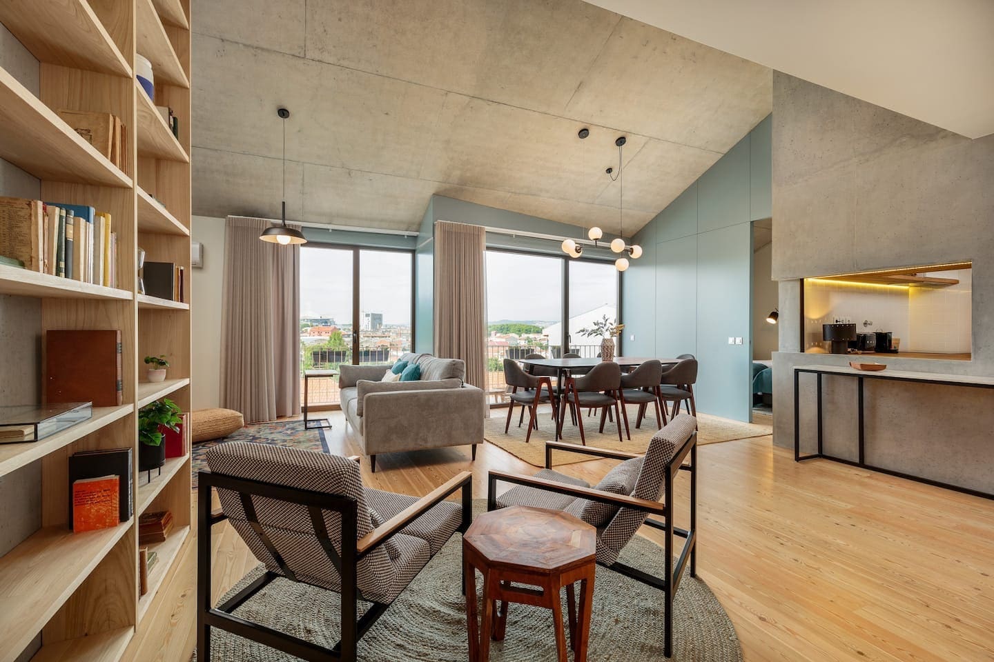Casa Miragaia Bonfim Bonfim: Spacious 5-Bedroom Apartment with Sea Views in Bonfim Porto