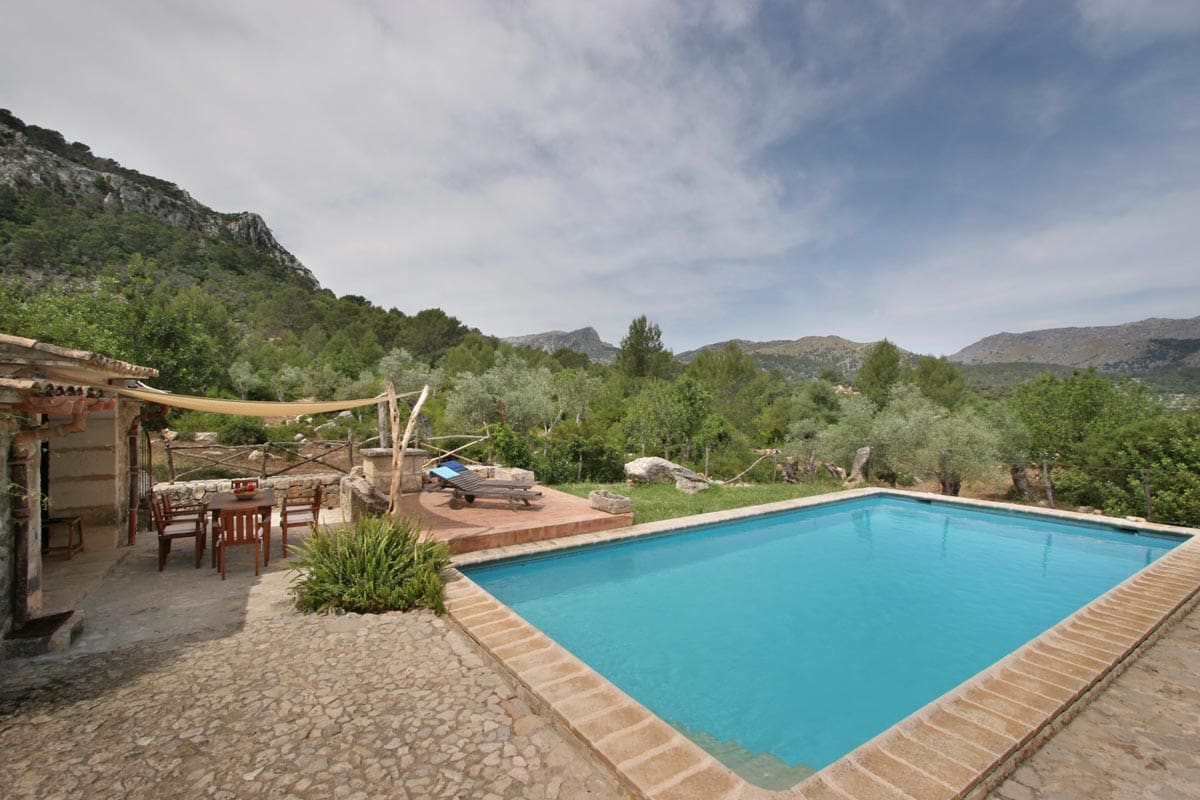 Villa Mestral Finca Pollença: Spacious 4-Bedroom Golf Villa Rental with Private Pool, Pollença, Mallorca