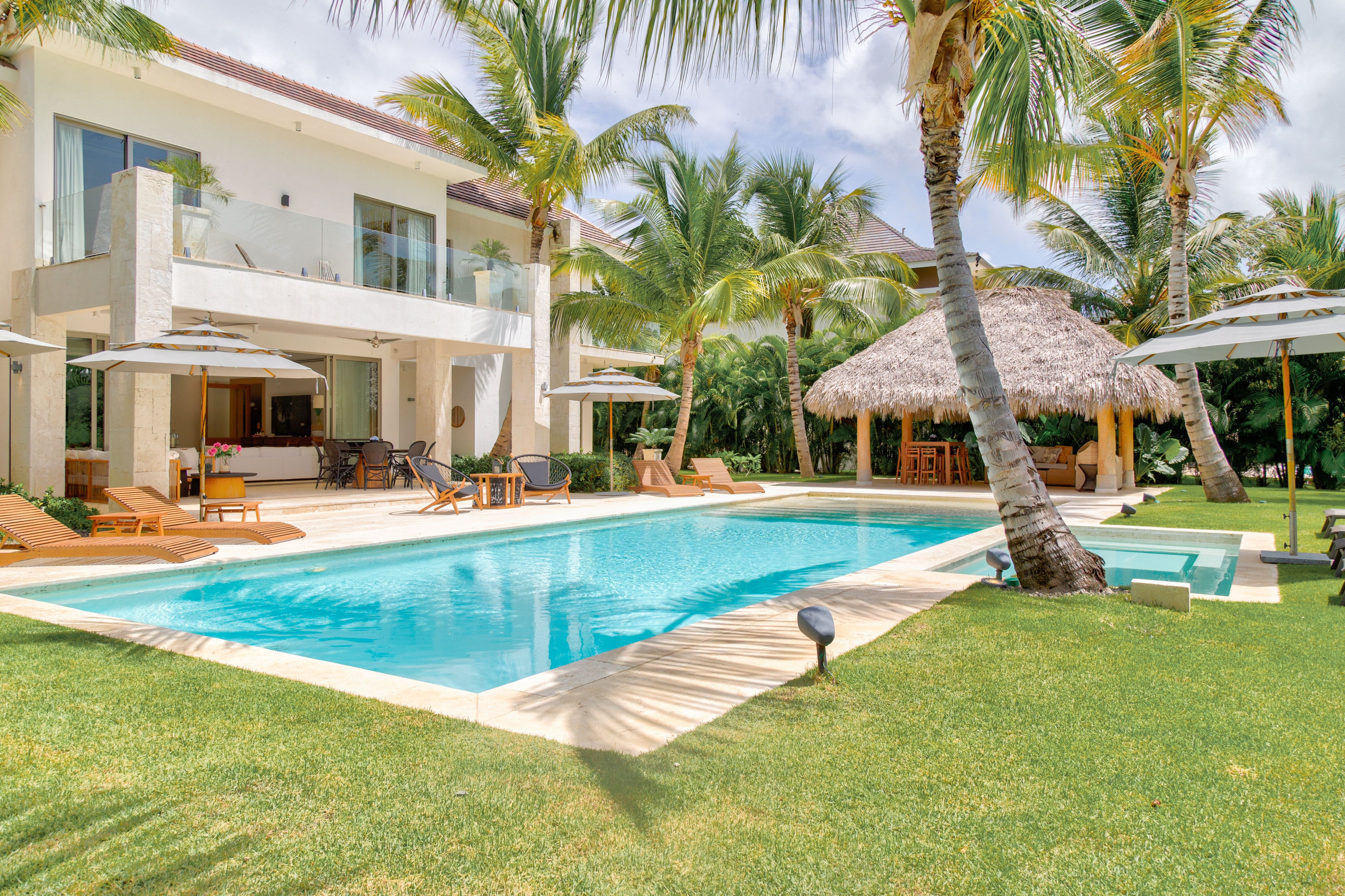 Casa Palma PuntaCana: Luxury 5-Bedroom Apartment with Seaview and Pool, Dominican Republic