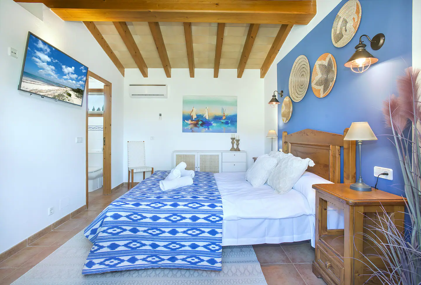Villa Alborada Formentor Pollença: Charming 3-Bedroom Apartment with Pool and Sea Views, Pollença
