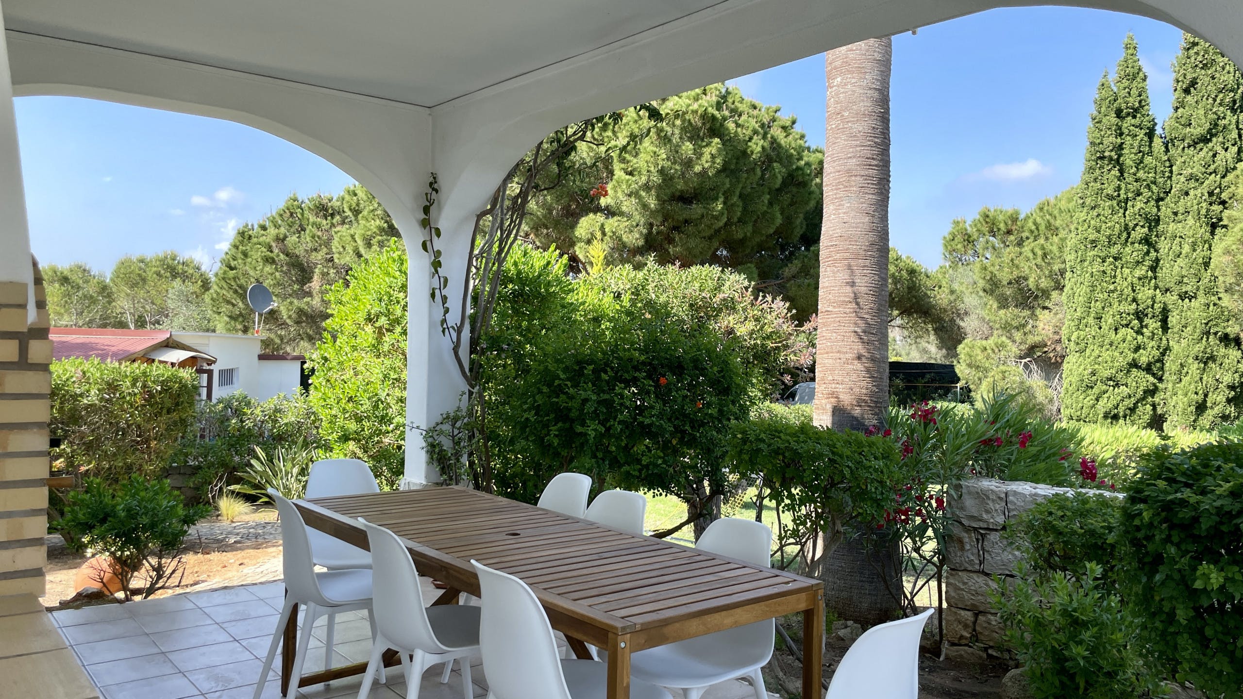 Casa Pinhal Quarteira: Spacious 3-Bedroom Apartment with Pool and Sea Views, Quarteira