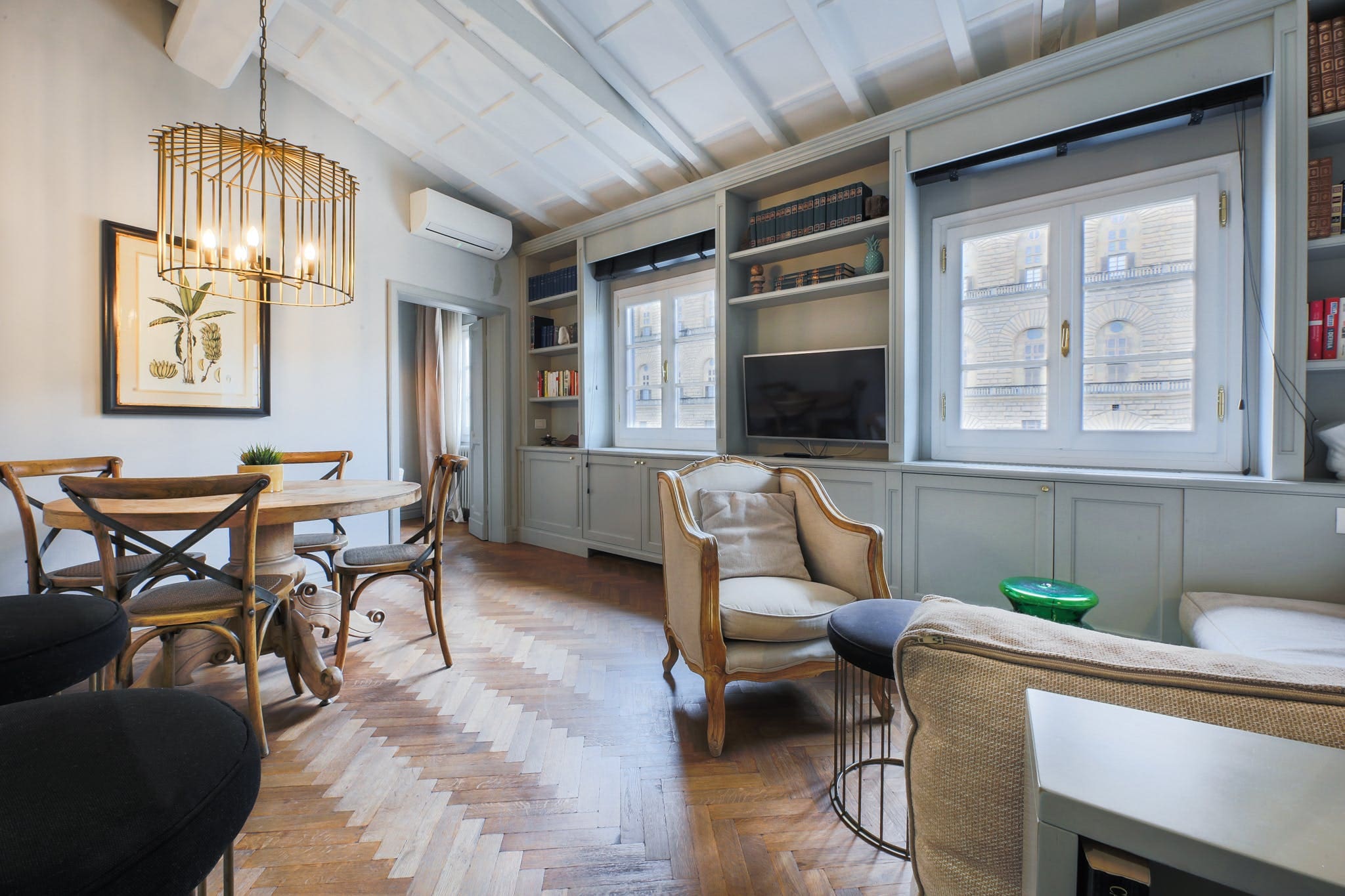 Casa Pitti Azzurro: Charming 2-Bedroom Apartment with Air Conditioning in Pitti, Florence