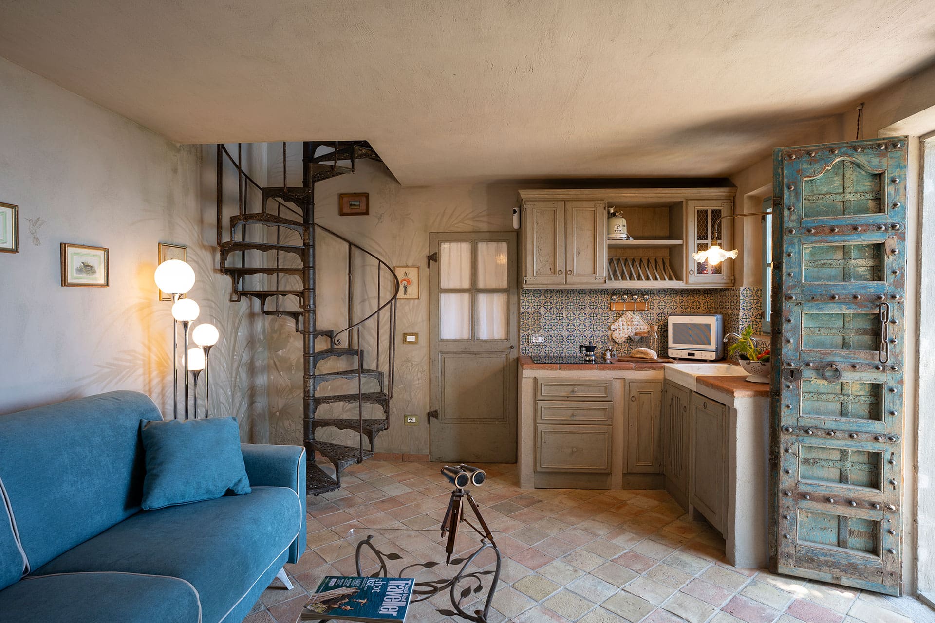Casa Poveromo Massa: Charming 1-Bedroom Apartment Rental with Garden and BBQ, Massa Tuscany