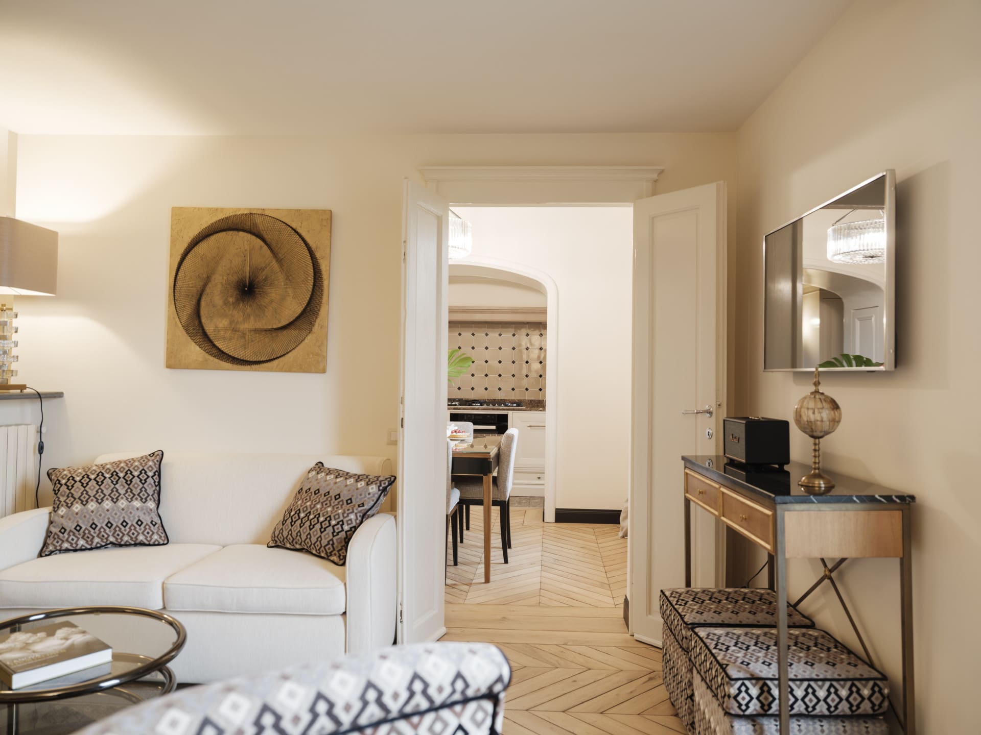Villa Maestrale Bellosguardo Piazzale Michelangelo: Stylish 2-Bedroom Apartment Rental with Office Space, Piazzale Michelangelo