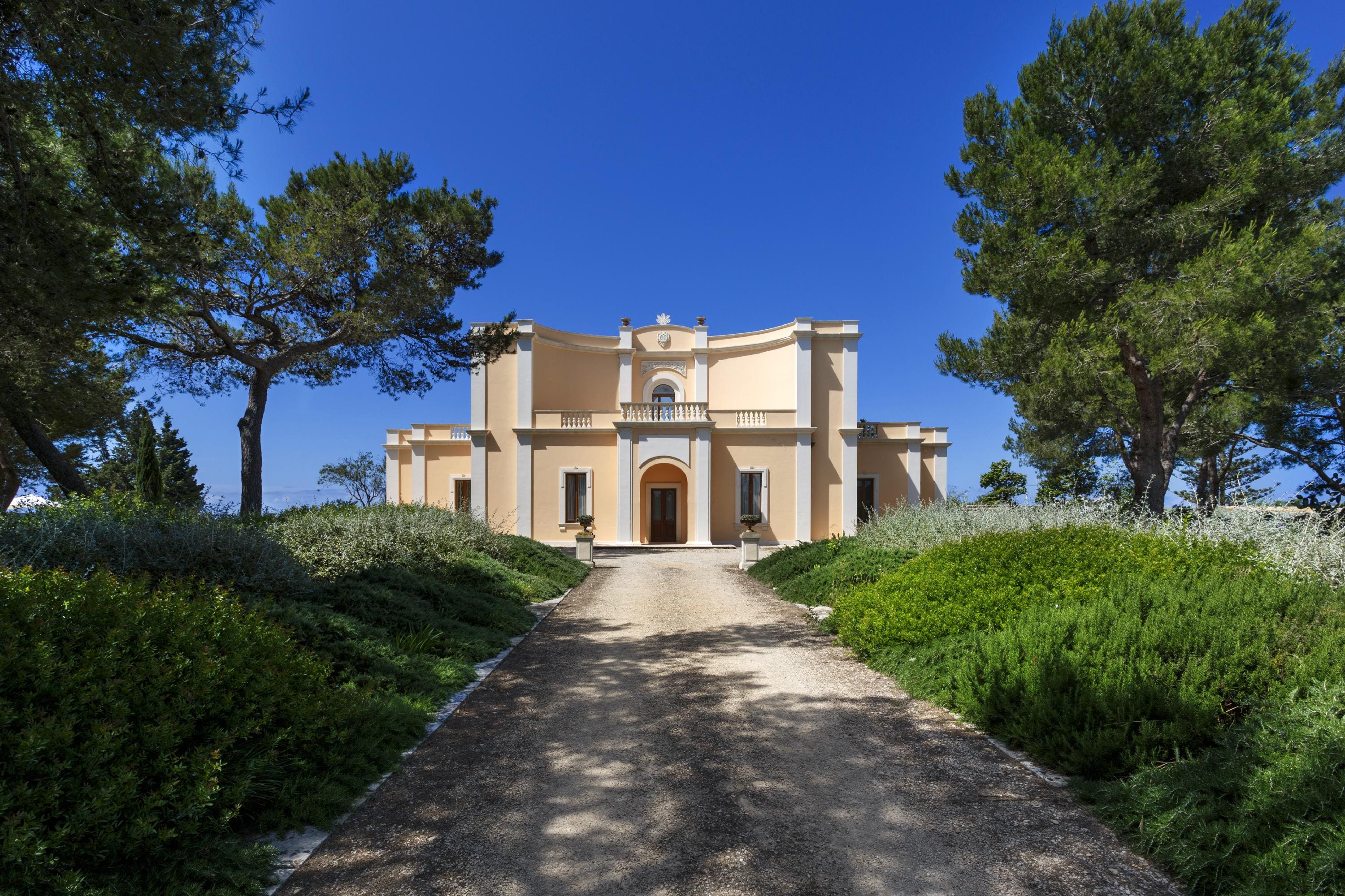 Villa Amaranto San Cataldo Lecce: 5-Bedroom Luxury Apartment with Pool and Sea Views, Lecce