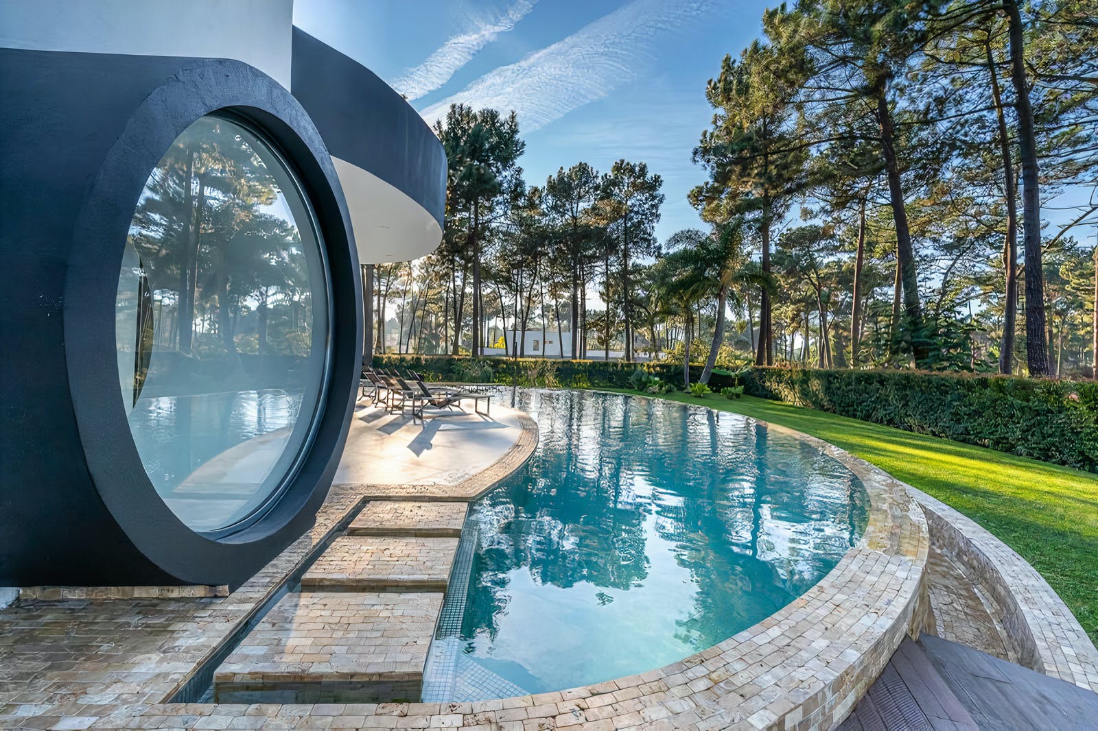 Casa Sobreiro Aroeira: Luxury 5-Bedroom Apartment with Seaview and Pool, Aroeira