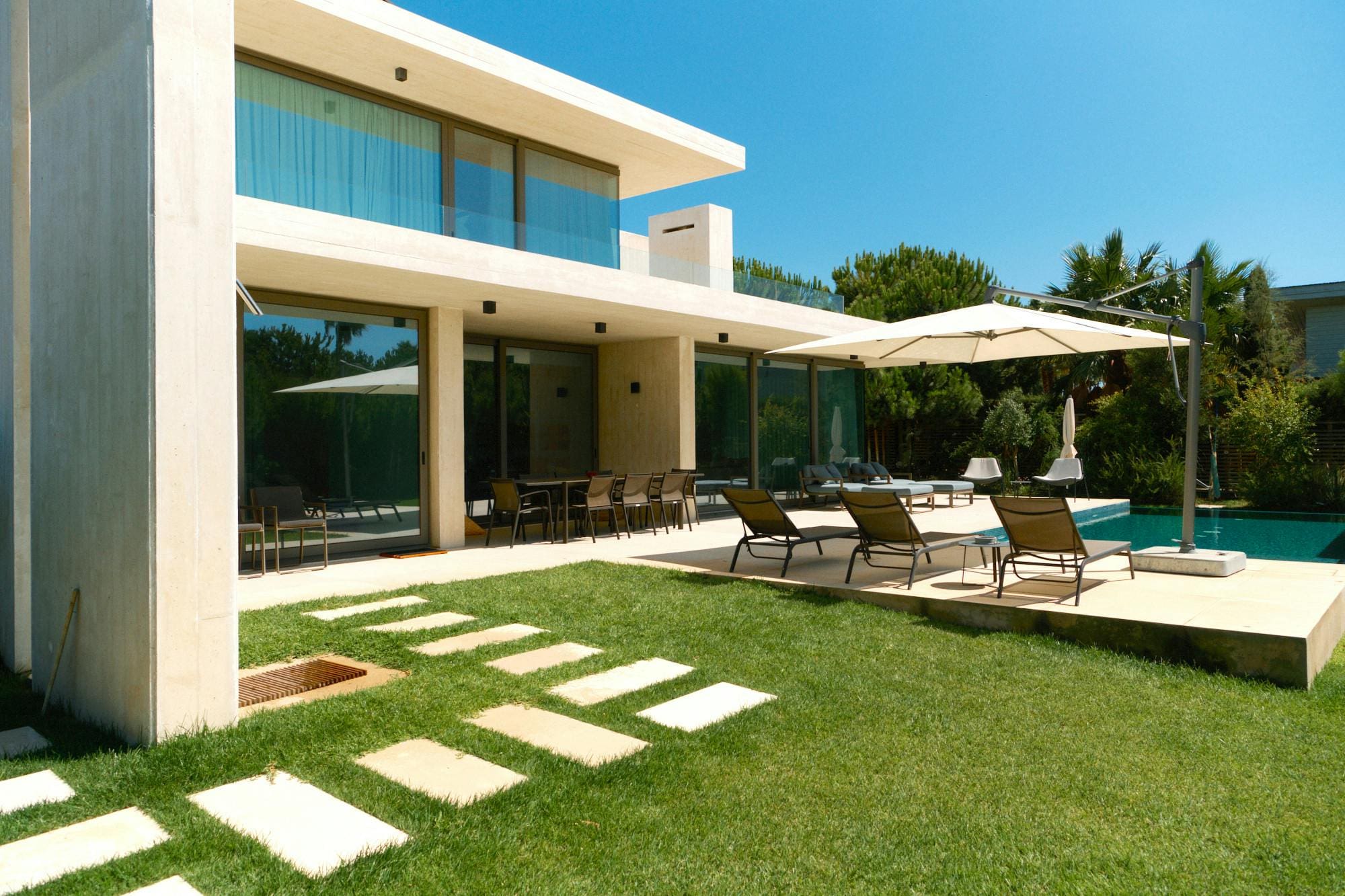 Villa Safira Troia Setúbal: Spacious 6-Bedroom Apartment with Seaview and Pool, Setúbal