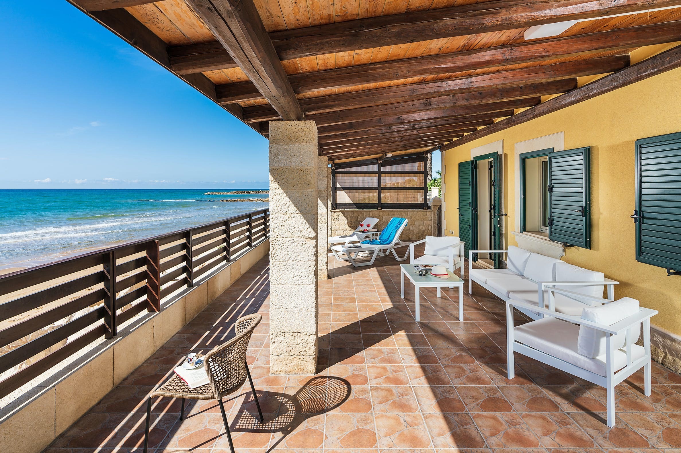 Casa Spampinato Donnalucata: Spacious 5-Bedroom Apartment with Beachfront Access, Val di Noto