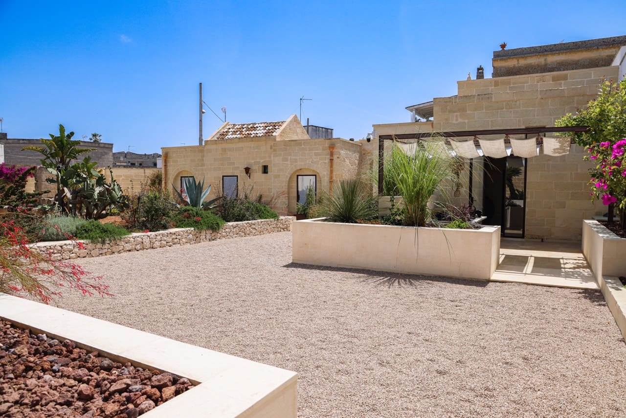 Casa Specchia Acquarica: Charming 2-Bedroom Apartment with Pool in Countryside, Lecce
