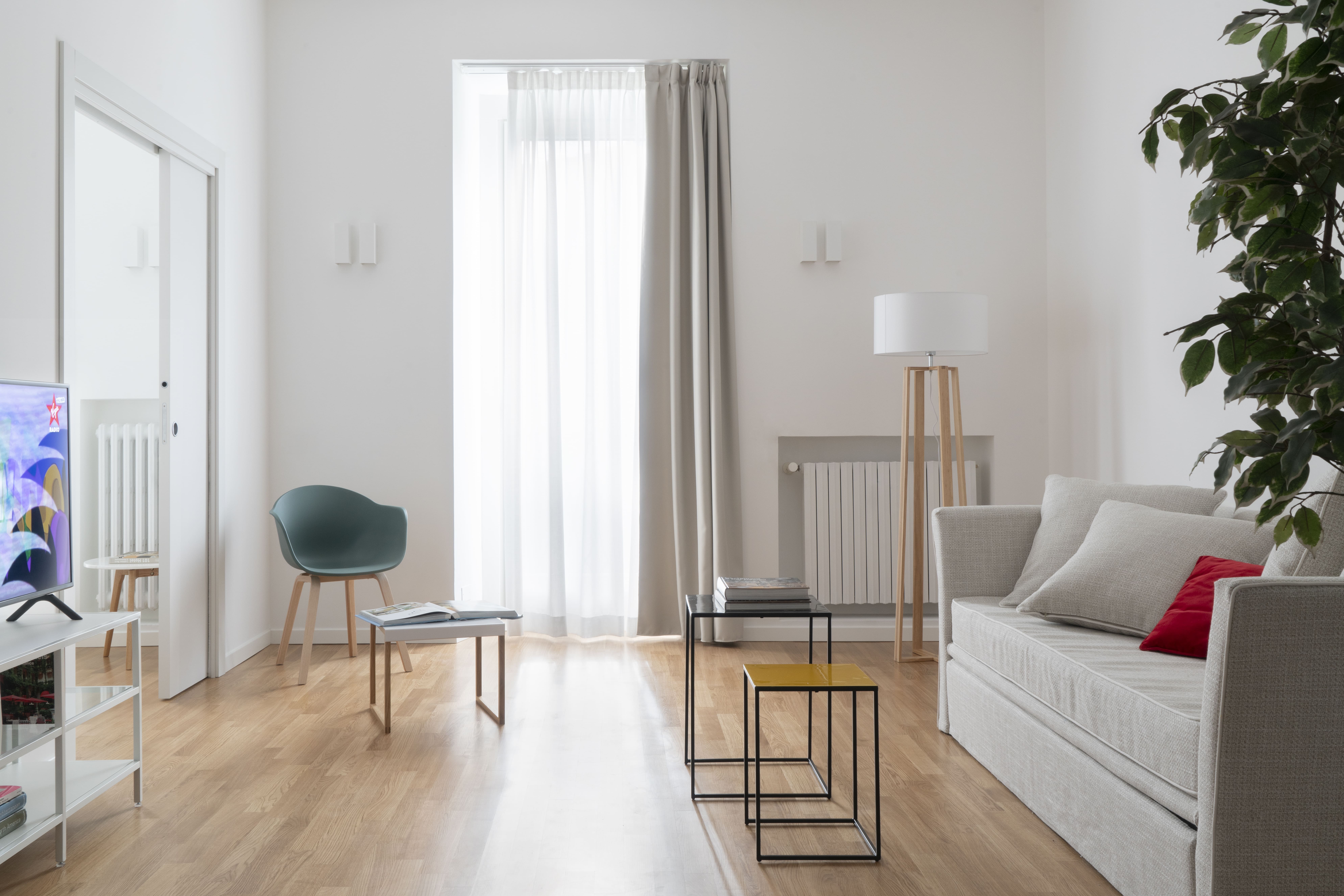 Casa Spiga Sanbabila: Chic 2-Bedroom Apartment with Air-Con and Family-Friendly Comfort, San Babila