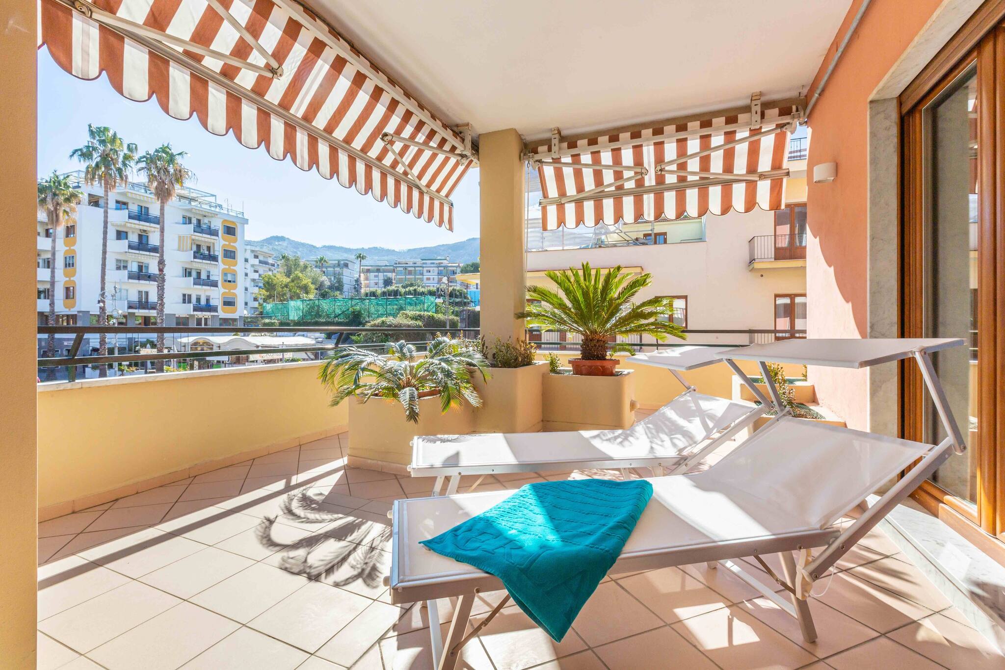 Villa Levante Crapolla Sorrento-843294: Stylish 3-Bedroom Apartment Rental with Terrace and Air-Con, Sorrento