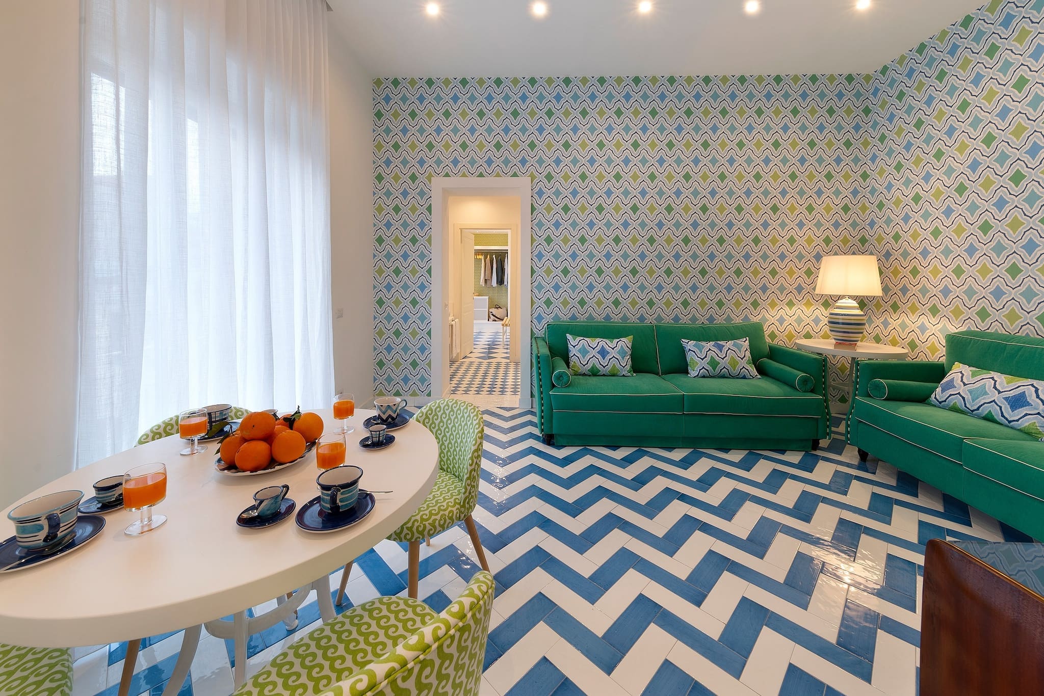 Villa Ambrato Vallone Sorrento: Charming 2-Bedroom Apartment Rental with Air-Con, Near Beach, Sorrento