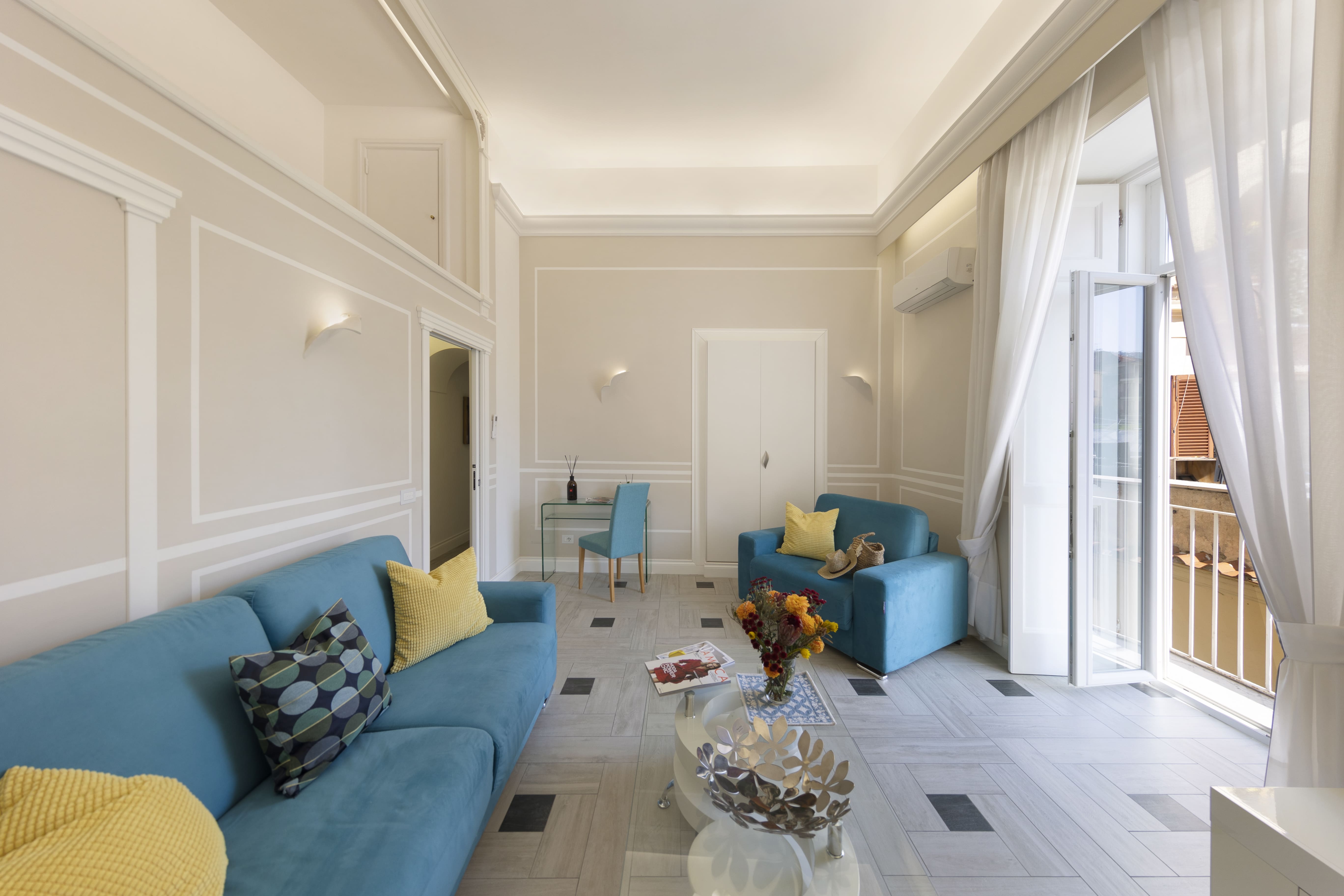 Villa Alba Marina Grande Sorrento: Charming 1-Bedroom Apartment with Sea Views, Apartment Rental Sorrento