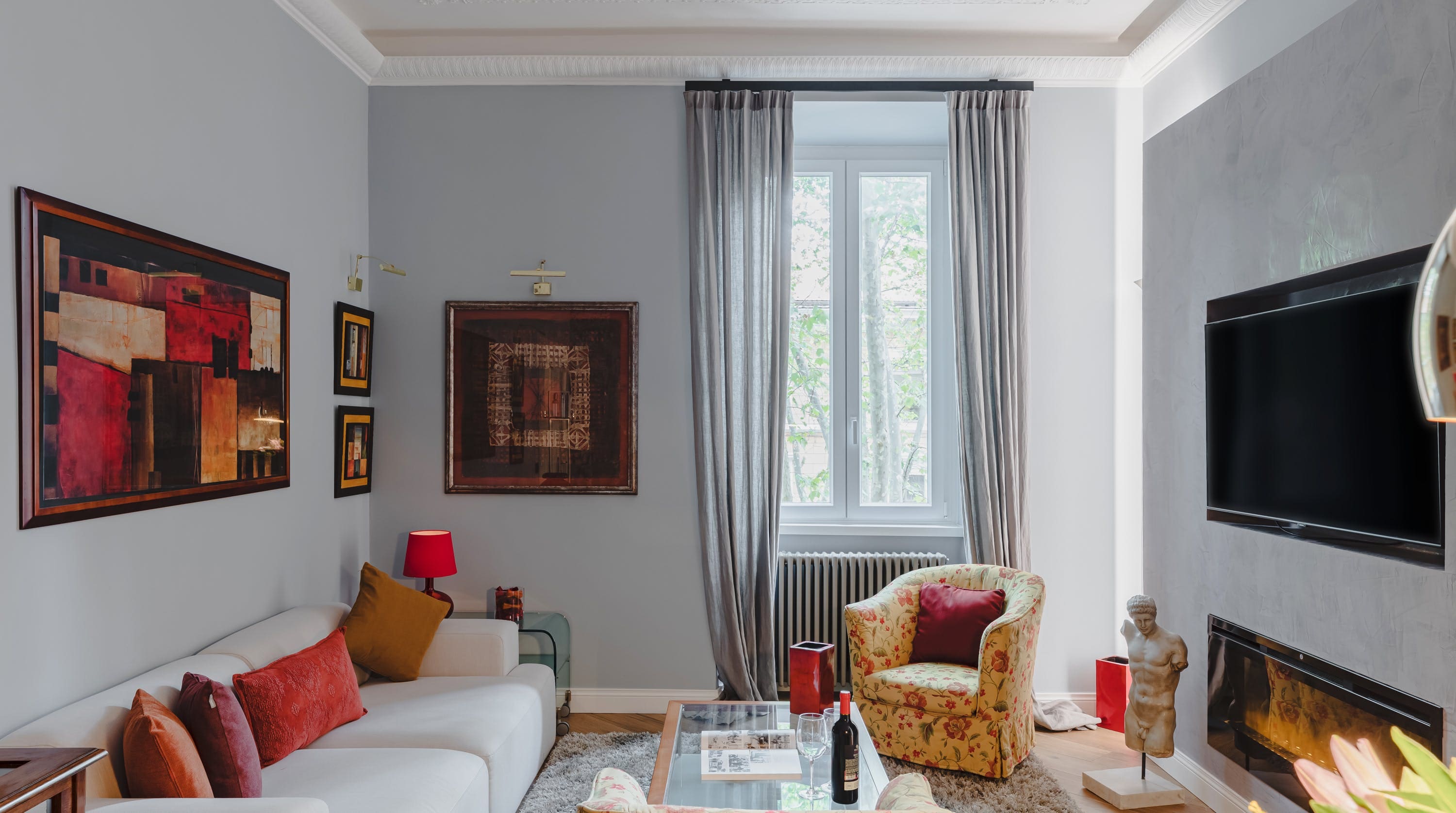 Casa Tiberio Prati: Stylish 2-Bedroom Apartment Rental with Air Conditioning in Prati, Rome