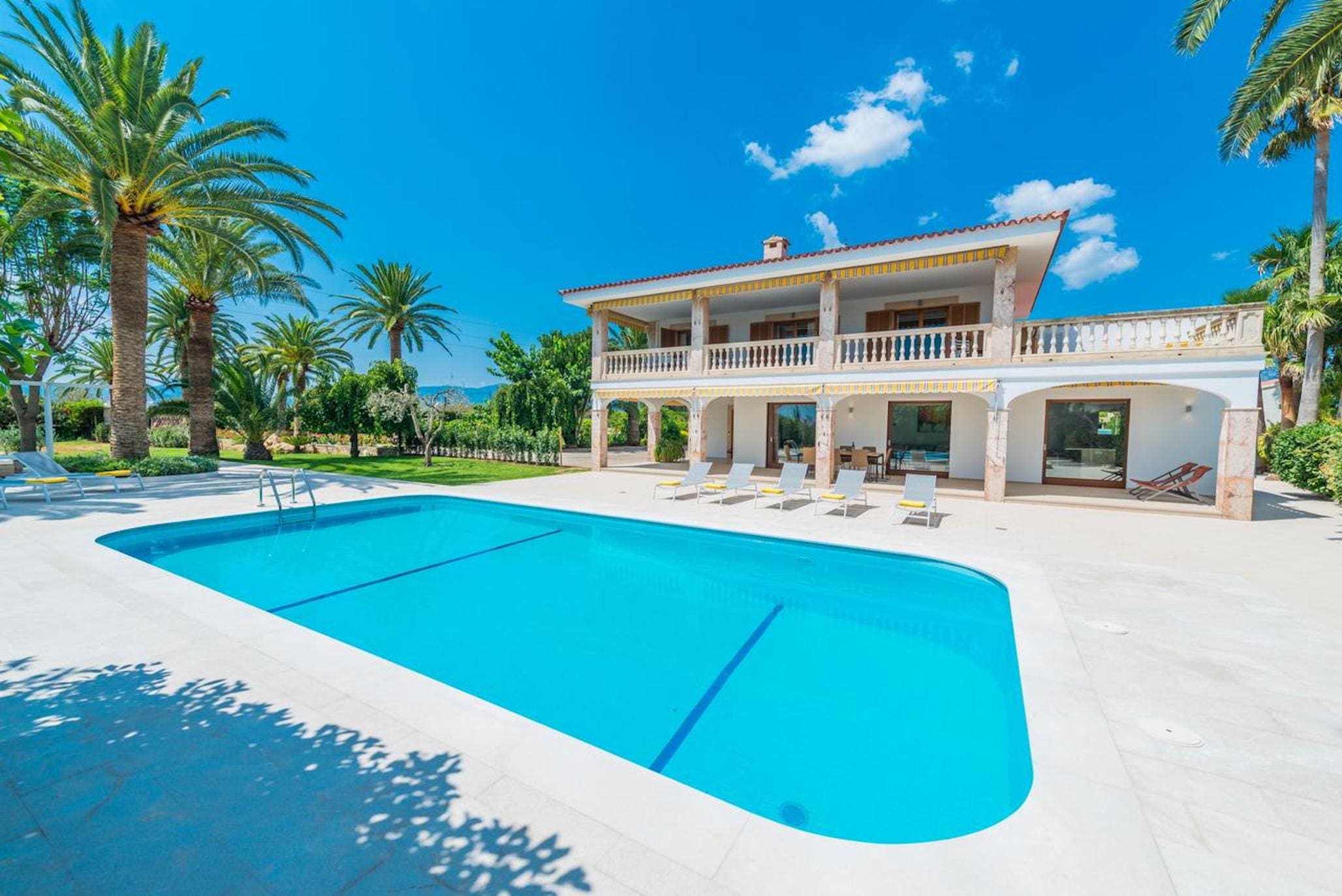 Villa Mestral Es Rafal Palma: 4-Bedroom Luxury Apartment with Pool, Palma, Mallorca