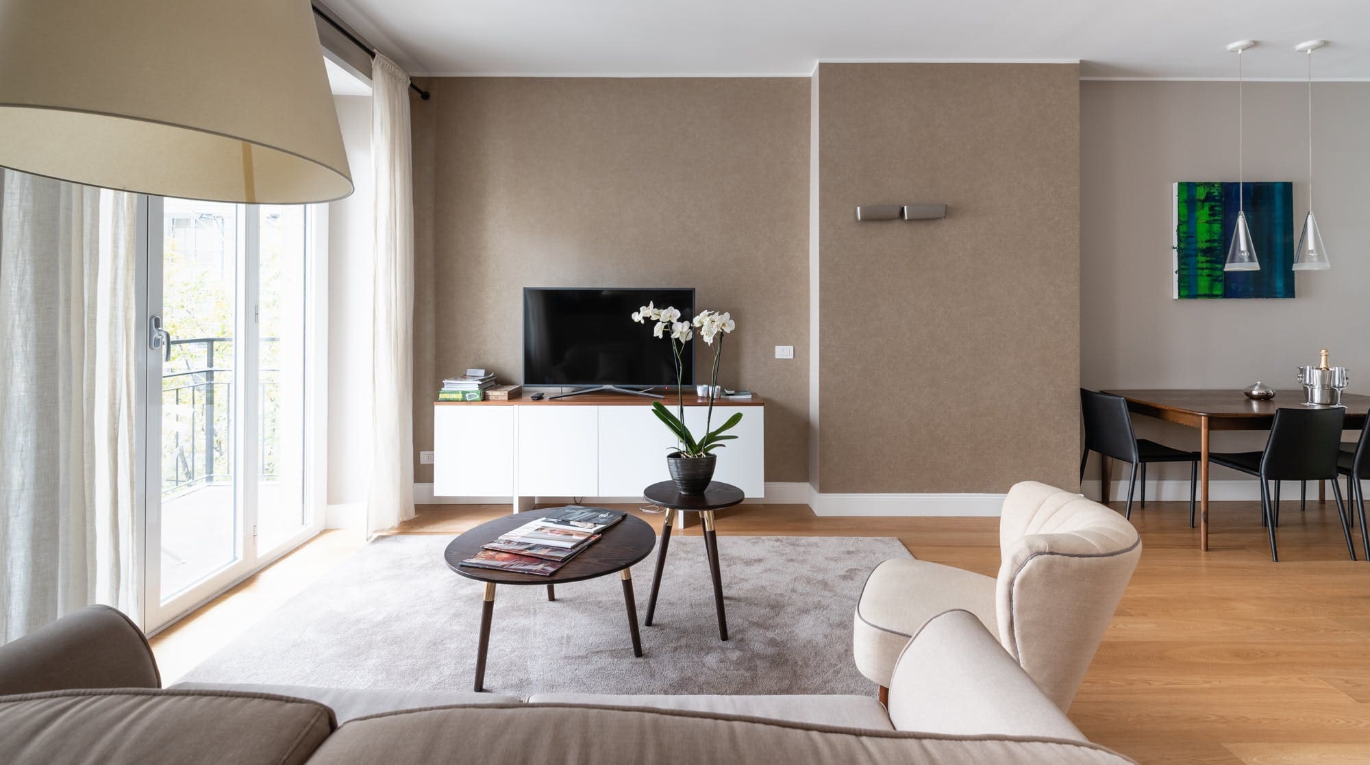 Casa Trottole Milano: Stylish 1-Bedroom Apartment Rental with Air-Con in Quadrilatero, Milan