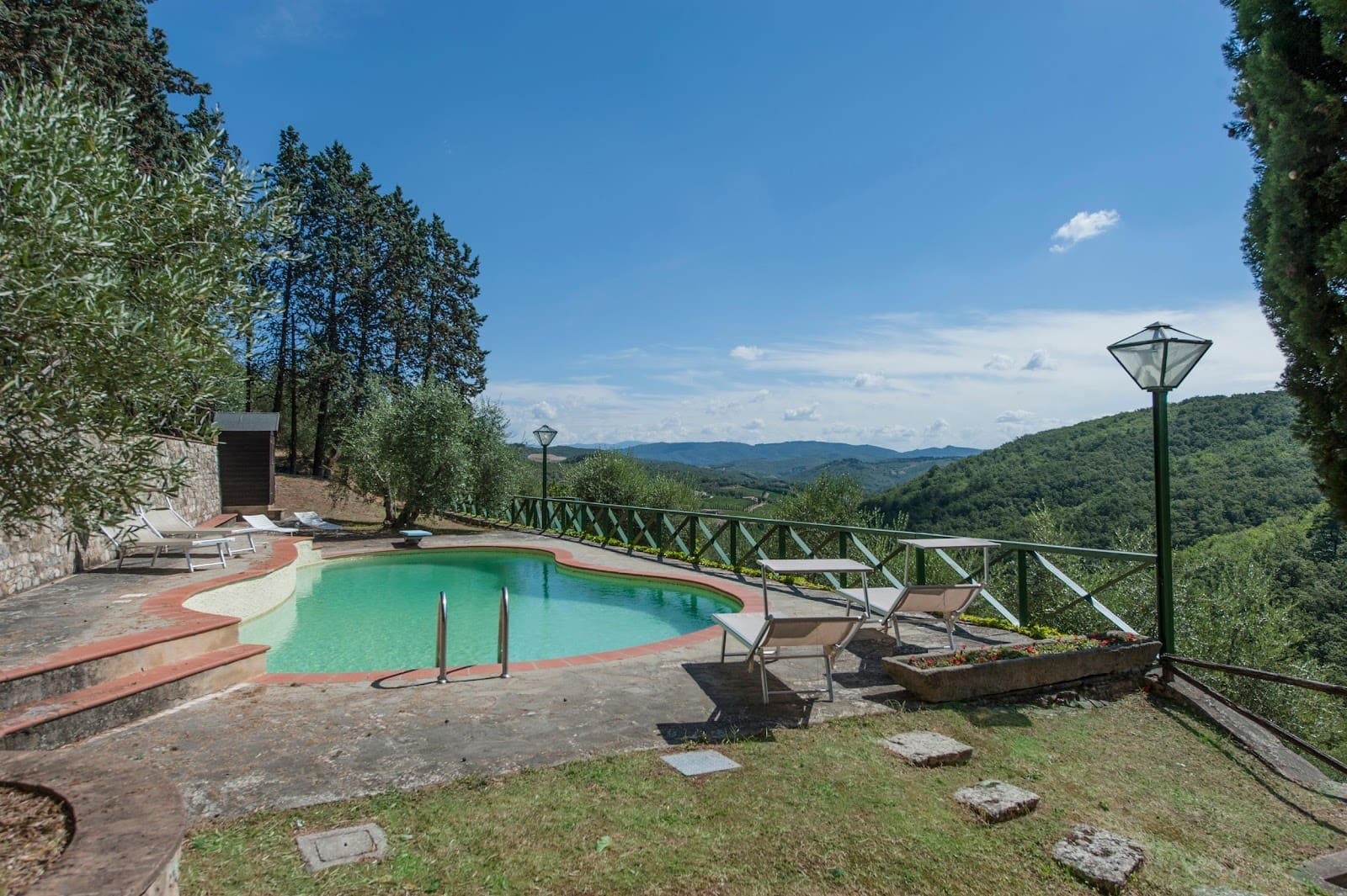 Casa Vigneto Chianti: Charming 3-Bedroom Apartment with Pool and BBQ in Chianti