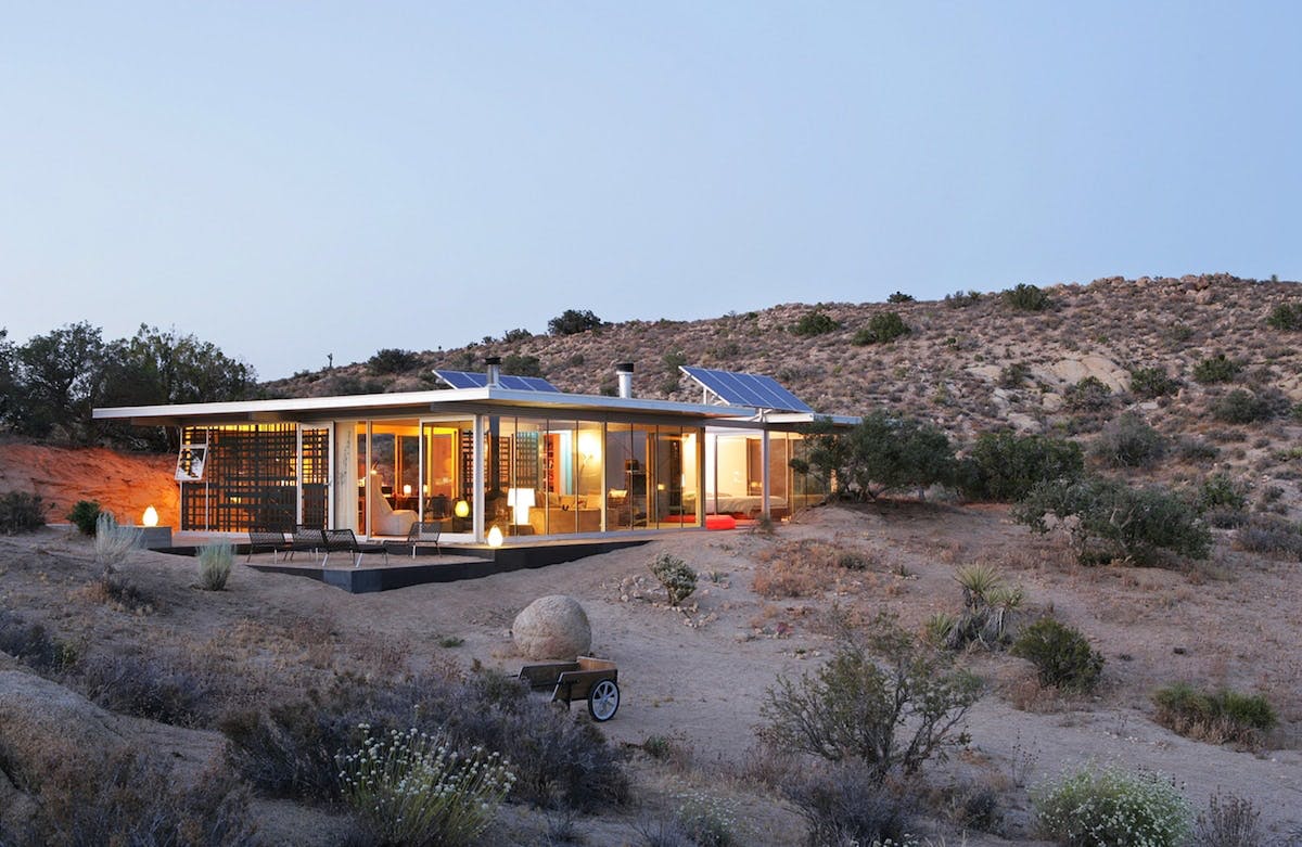 Casa Yucca Pioneertown: Chic 2-Bedroom Apartment with Off-Grid Design in Pioneertown