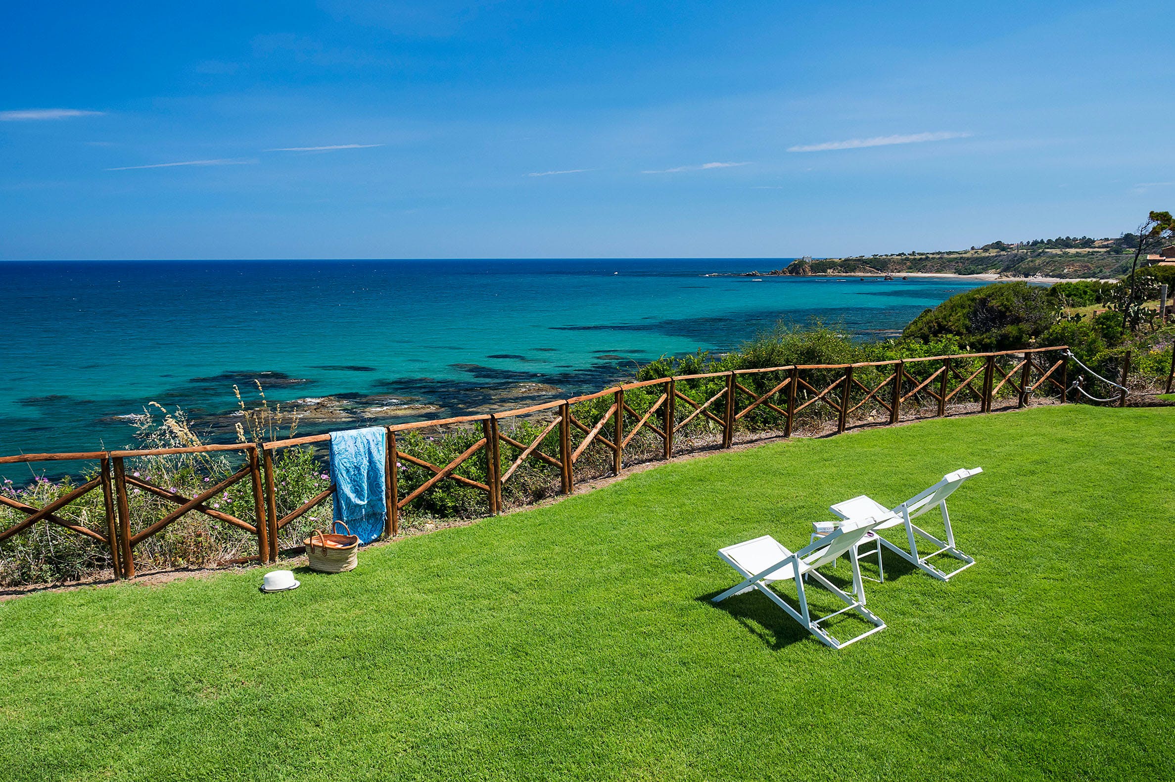 Casa Zagara Cefalù: Stylish 3-Bedroom Apartment with Sea Views and Beach Access, Cefalù