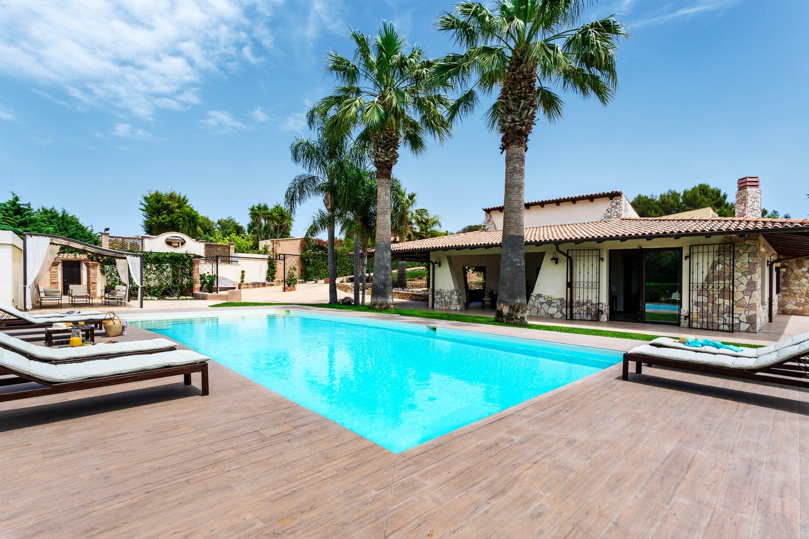 Casa Zagara Seccagrande: Luxury 4-Bedroom Apartment with Private Pool and Sea Views, Sicily