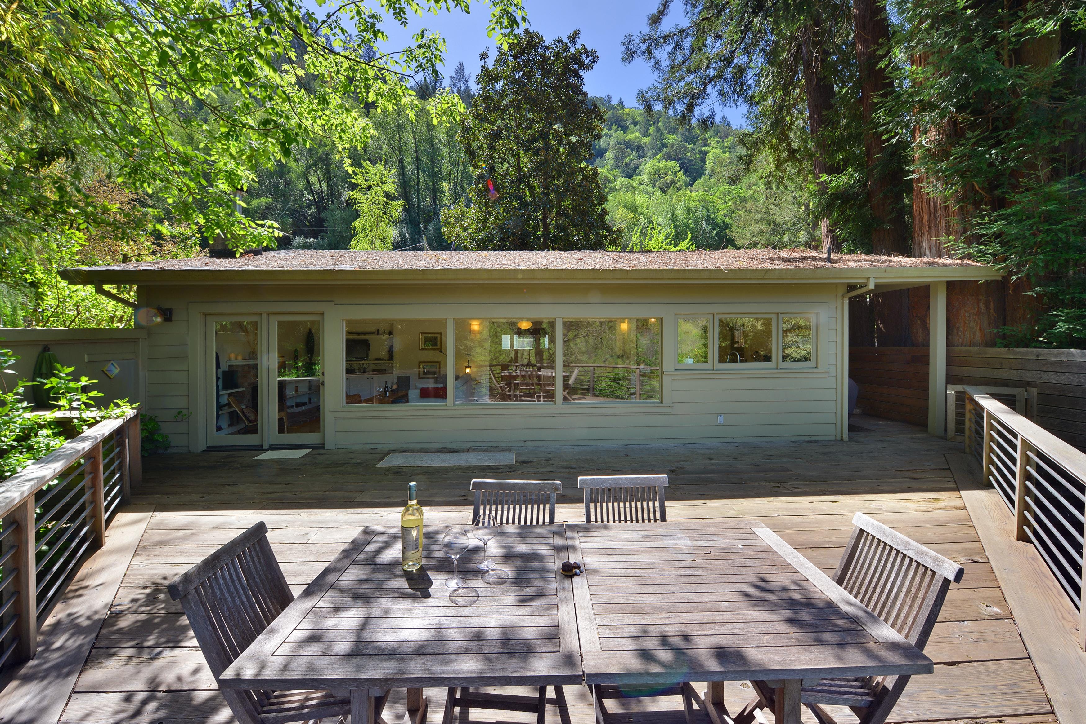 Casa Zinfandel Sonoma Sonoma Valley: Charming 2-Bedroom Apartment with Hot Tub and River Access, Sonoma Valley