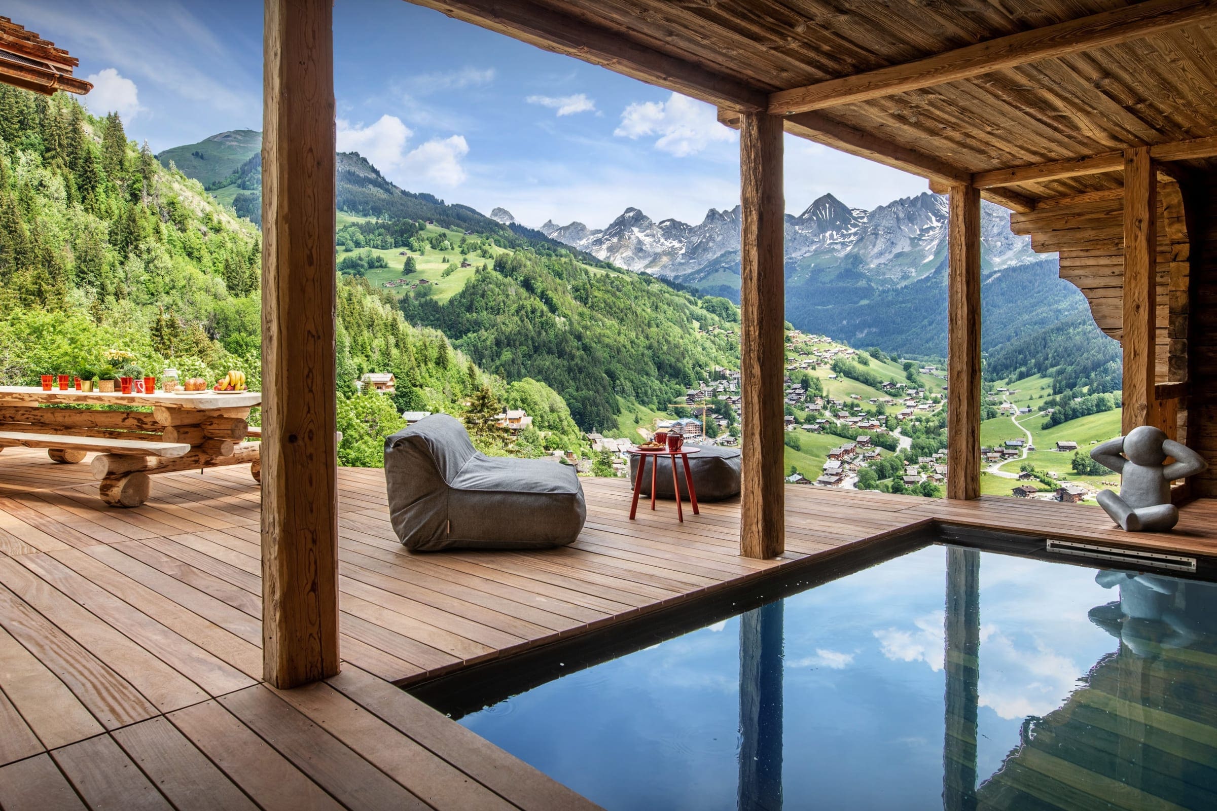 Chalet Alpage Chamonix: Luxury 8-Bedroom Villa with Sauna and Pool, Upper Savoy