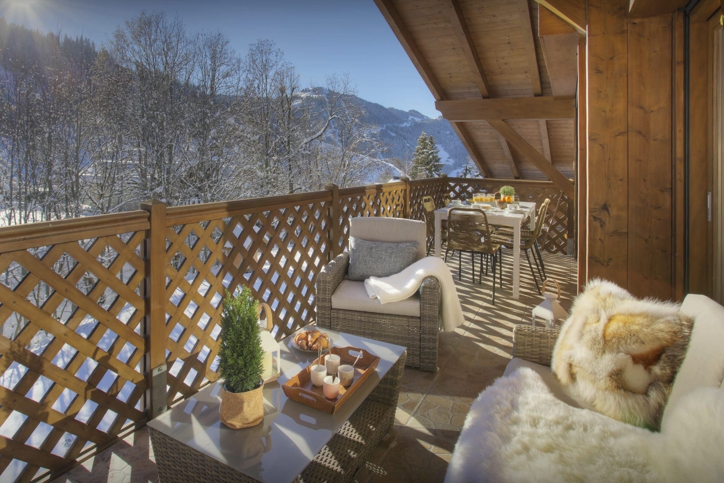 Villa Crépuscule Vallon La Clusaz France: Charming 3-Bedroom Apartment Rental with Mountain Views, Upper Savoy