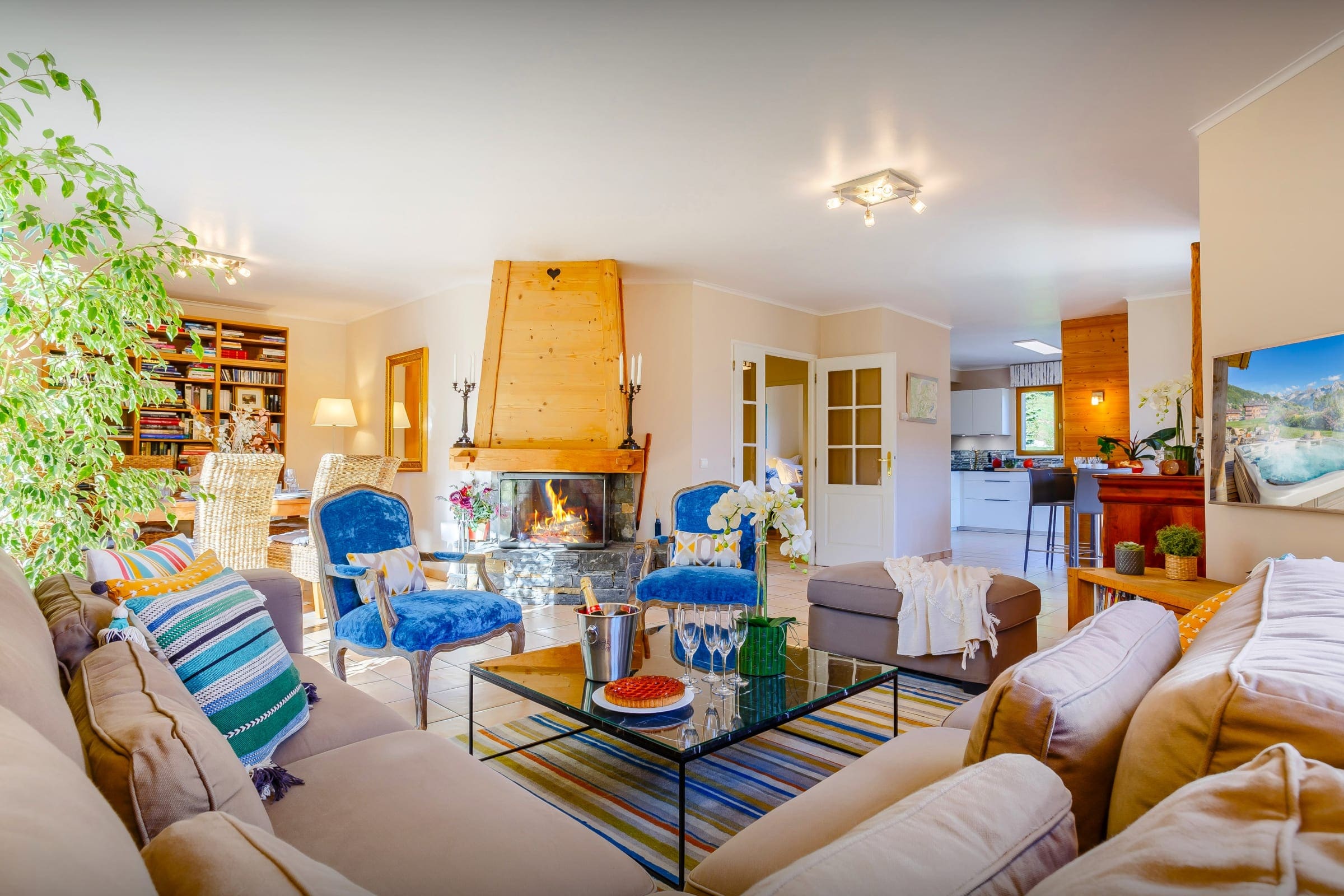Chalet Aravis Thônes: 4-Bedroom Apartment Ski Chalet with Jacuzzi and Terrace, Upper Savoy