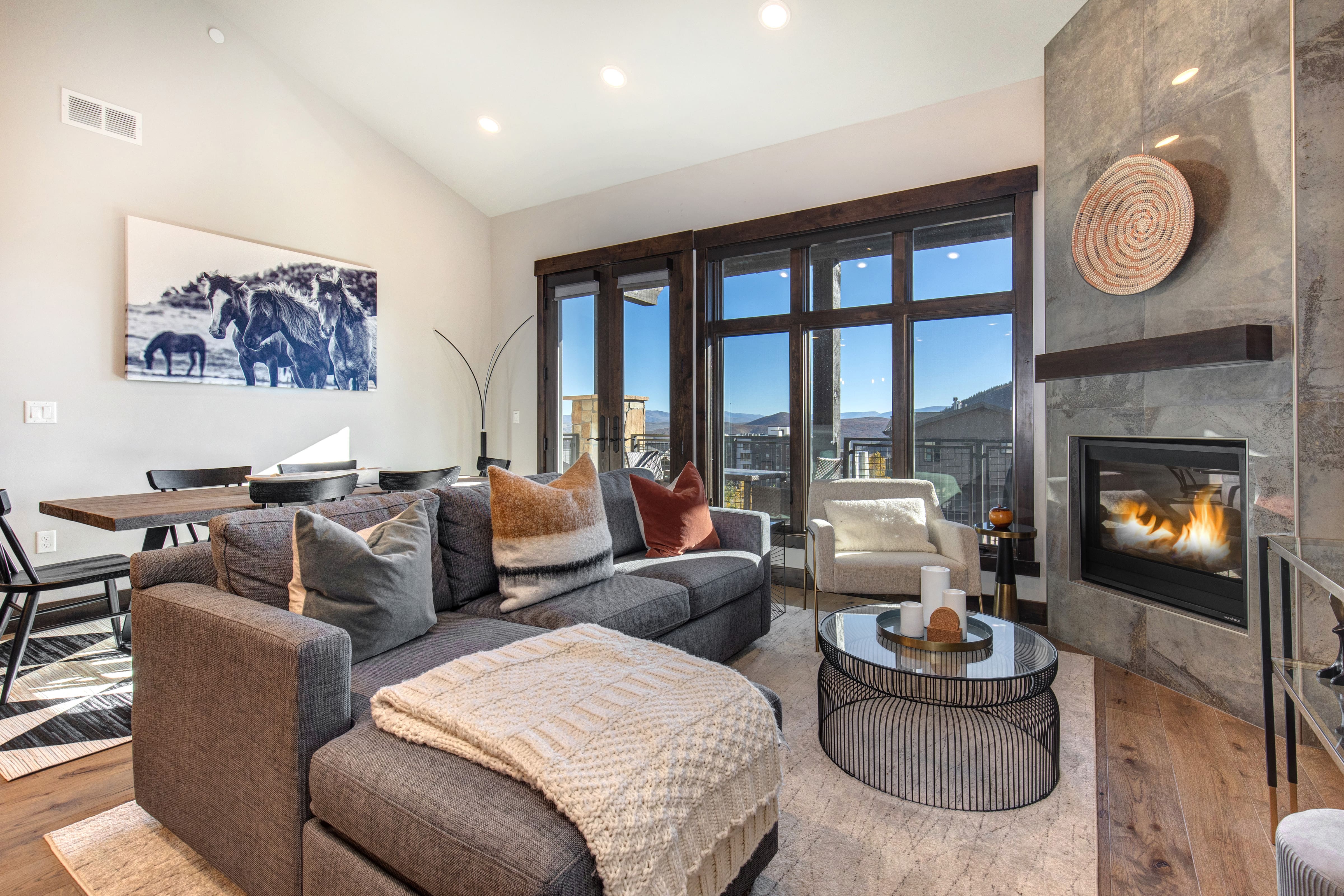 Villa Boreas Empire Park City: Luxury 3-Bedroom Villa with Pool and Ski Access, Park City