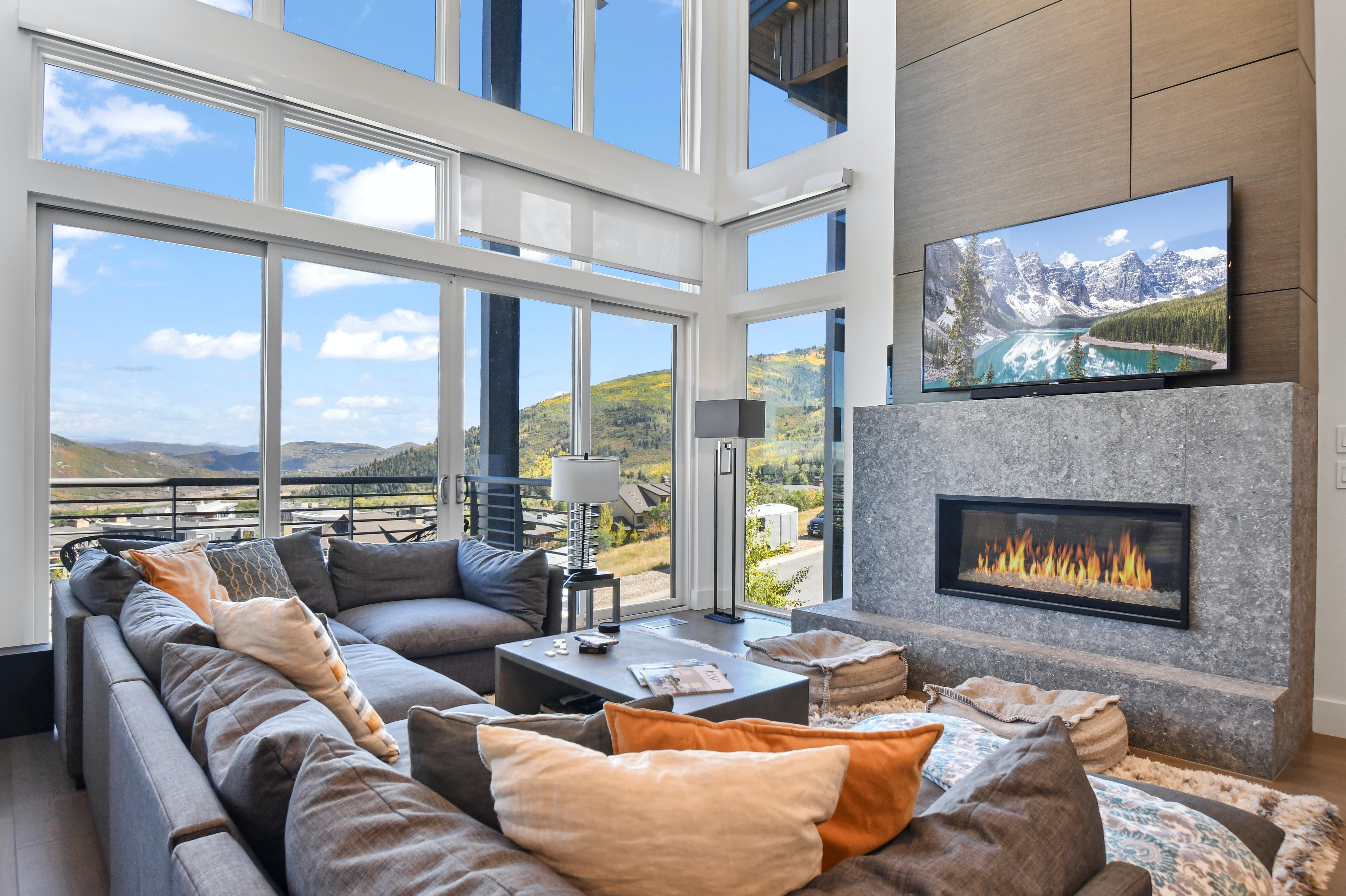 Villa Lycus Quinns Junction Park City: 5-Bedroom Luxury Townhouse with Hot Tub, Park City