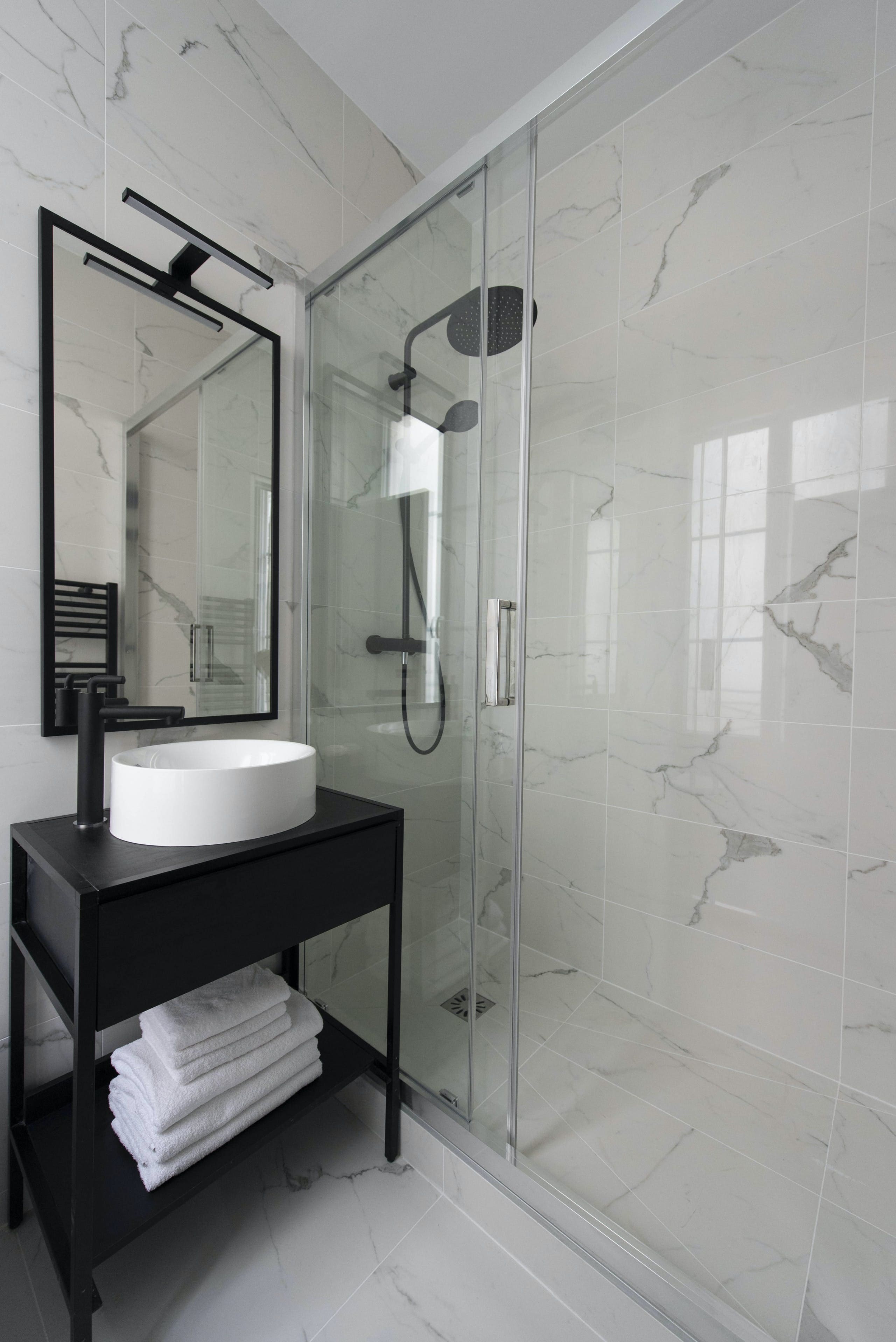 Chic 3-Bedroom Apartment With Artsy Interiors, Bastille - Bercy