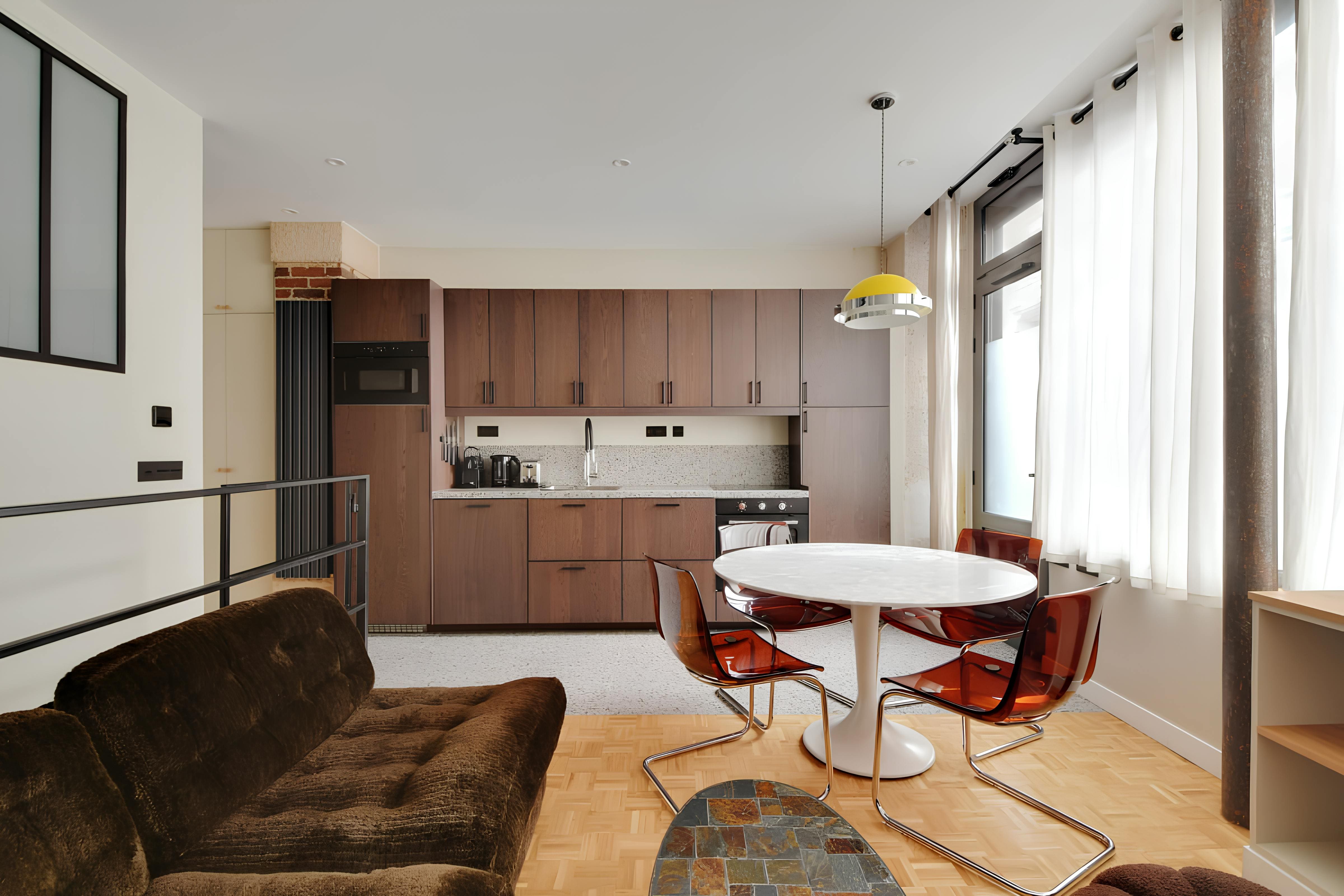 Villa Autan Lepic Montmartre Sacré-Coeur: Luxury 3-Bedroom Apartment with Air-Con and Family-Friendly Comfort, Montmartre Sacré-Coeur
