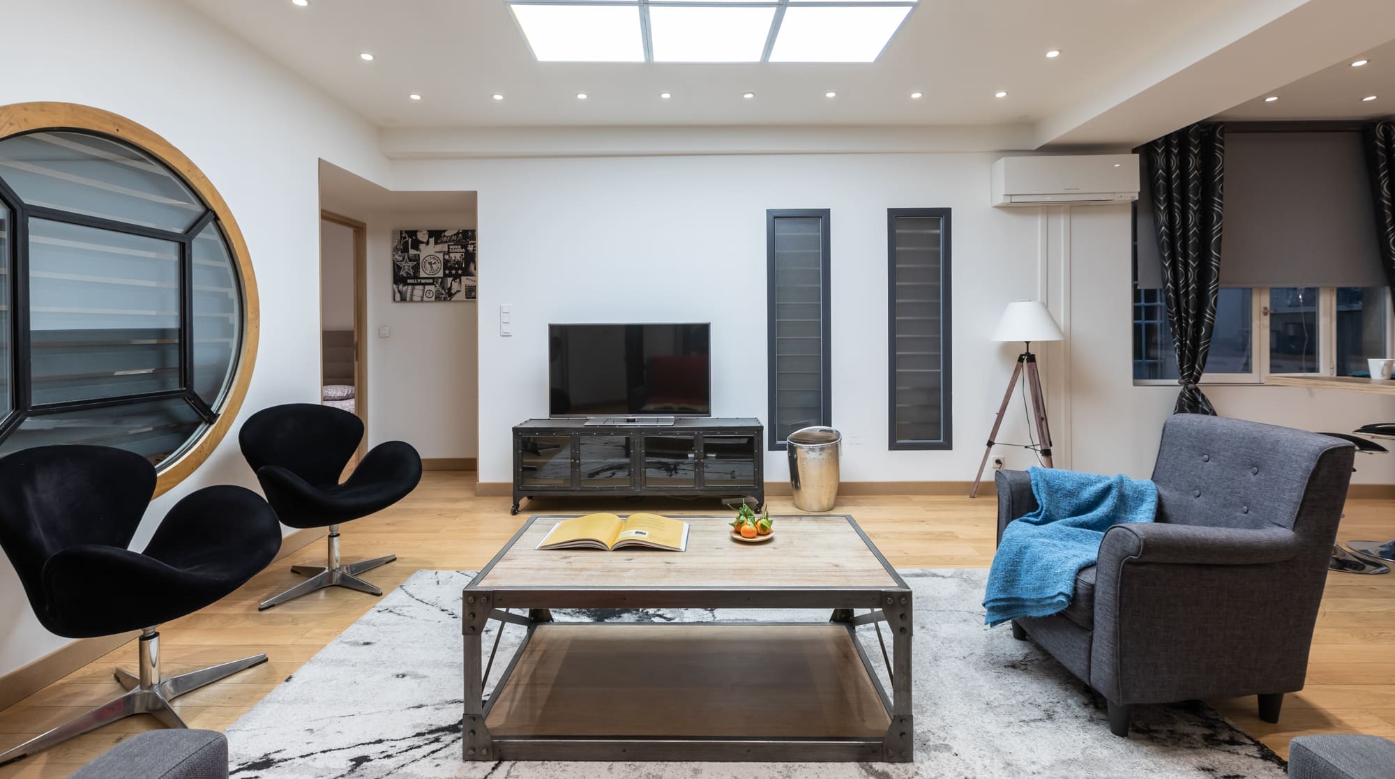 Villa Crépuscule Saint-Julien Île de la Cité: Spacious 3-Bedroom Apartment with Modern Design, Paris Île de la Cité