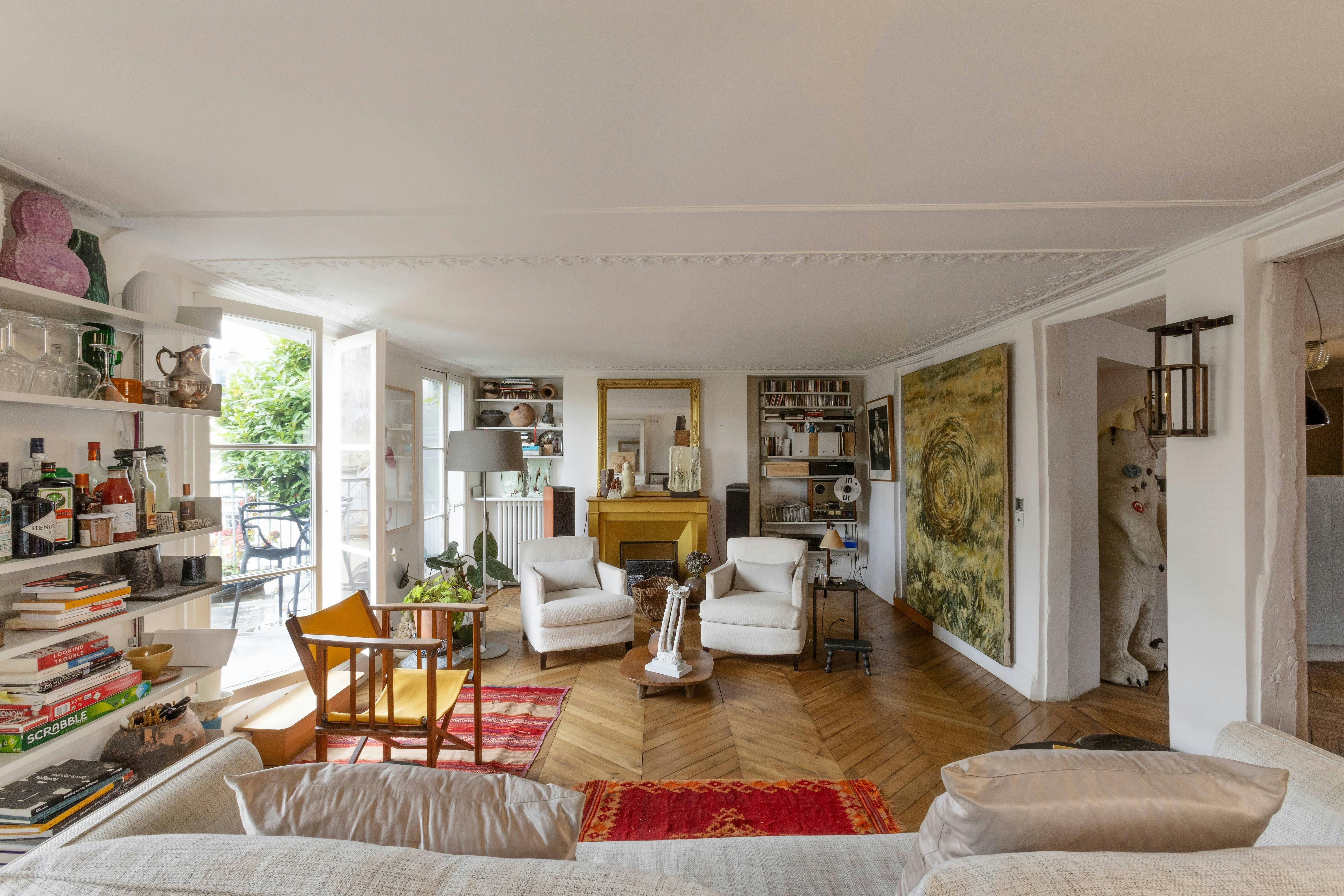 Château Clovis Saint-Germain: Elegant 1-Bedroom Apartment Rental with Balcony, Saint Germain des Prés
