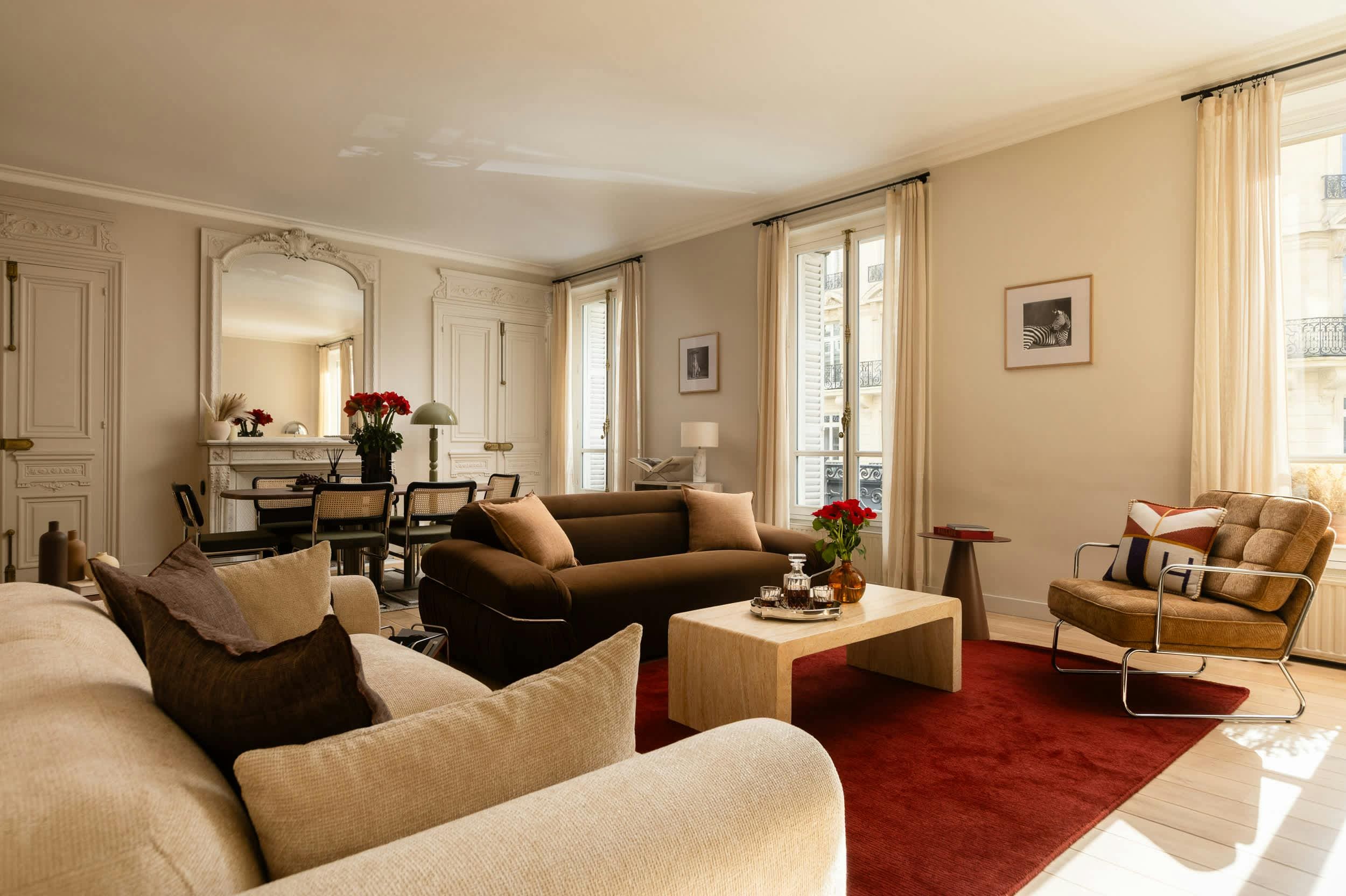 Château Etoile Paris Arc de Triomphe – Champs-Élysées 2: Elegant 3-Bedroom Townhouse Rental with Family-Friendly Features, Arc de Triomphe