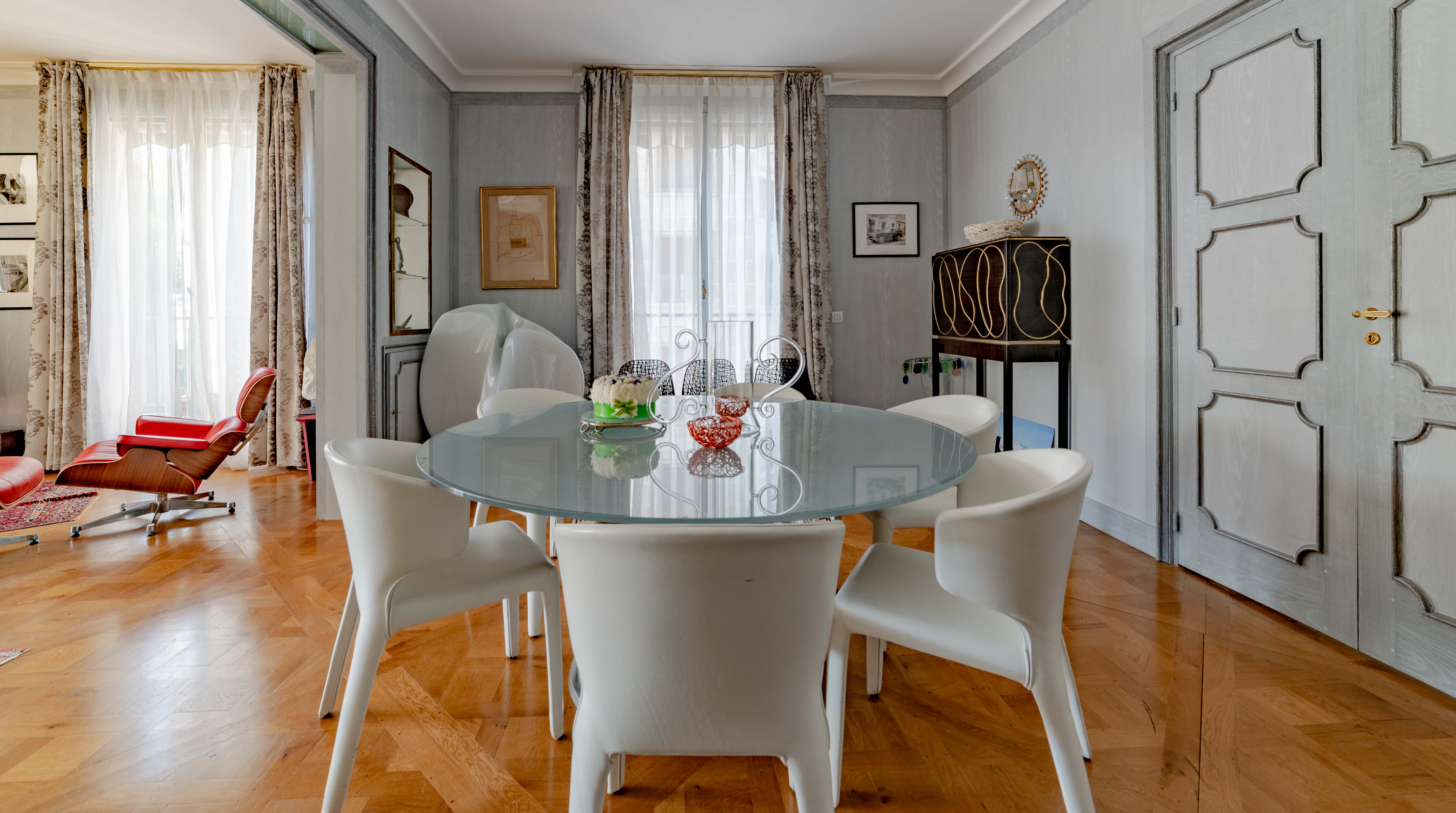 Château Foch Paris Arc de Triomphe – Champs-Élysées 3: Stylish 3-Bedroom Apartment Rental with Family-Friendly Features, Arc de Triomphe