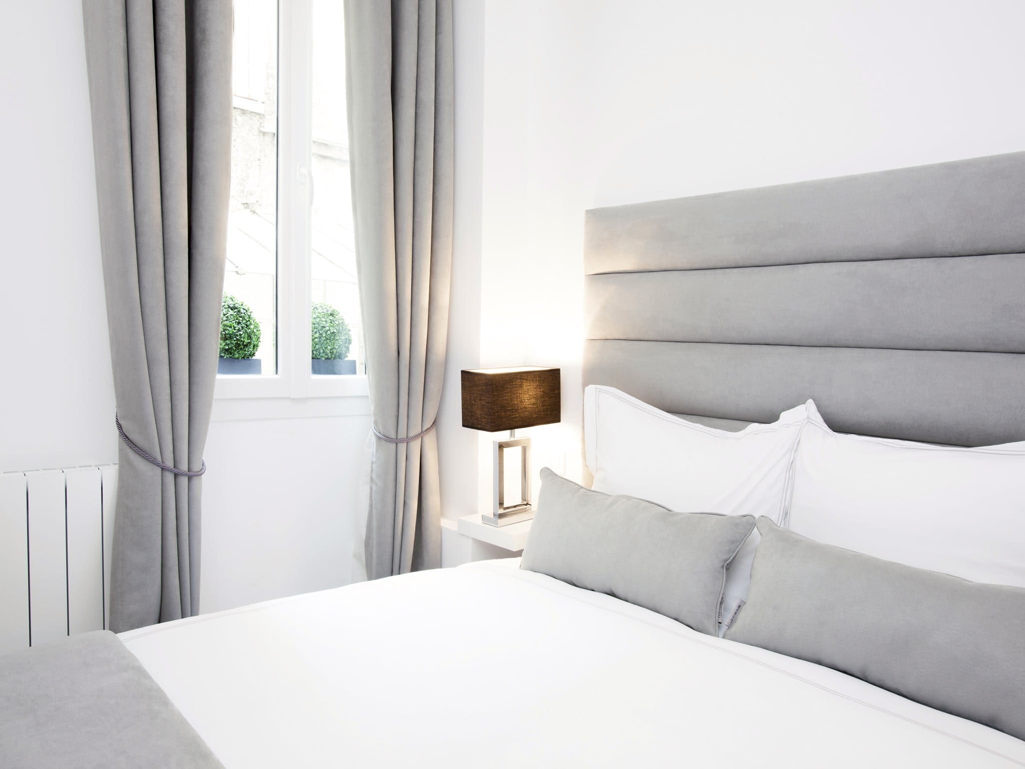 Château Halles Montorgueil Montorgueil – Les Halles 2: Chic 2-Bedroom Family-Friendly Apartment Rental Montorgueil Paris